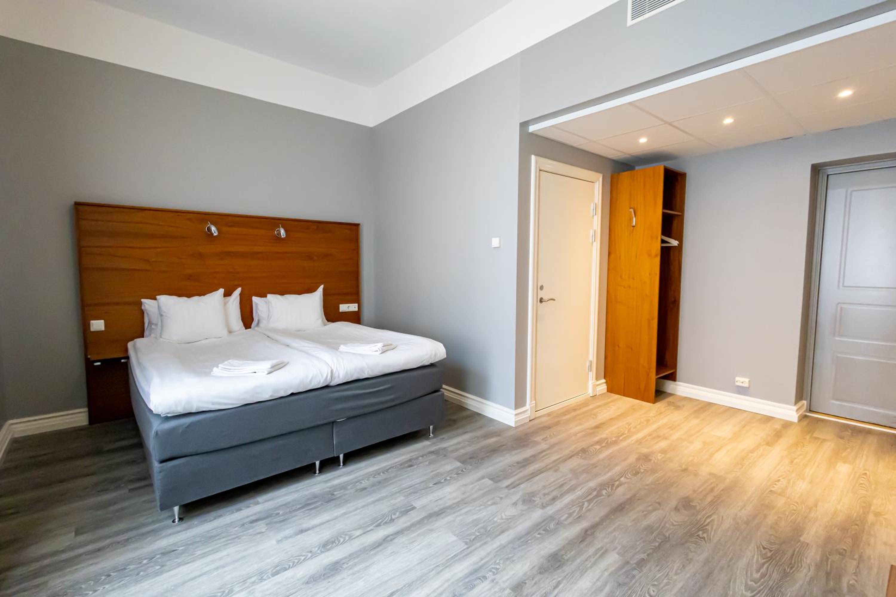Double Room - Photo 2