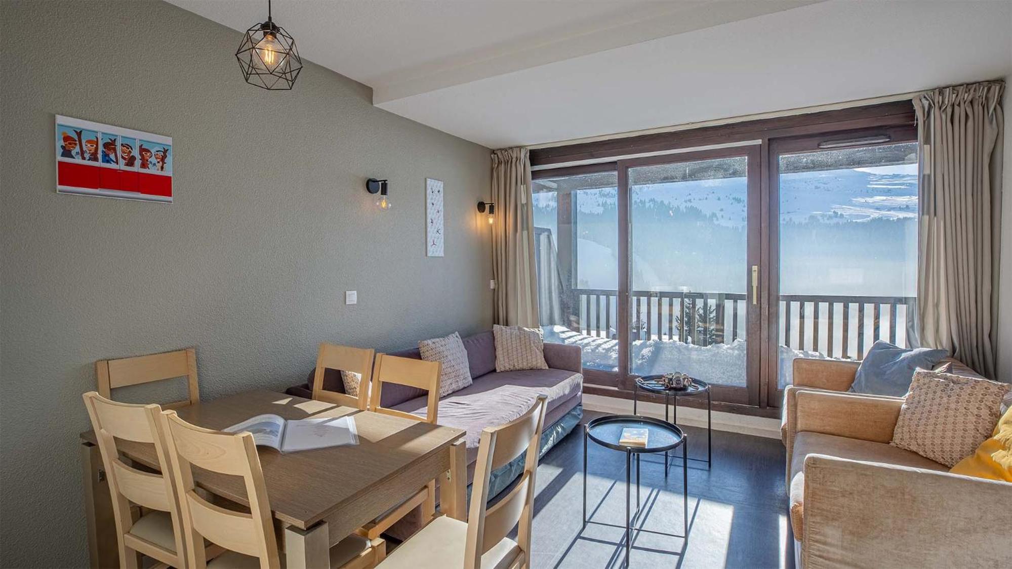 Duplex Two-Bedroom Apartment (6 Adults) photo 3