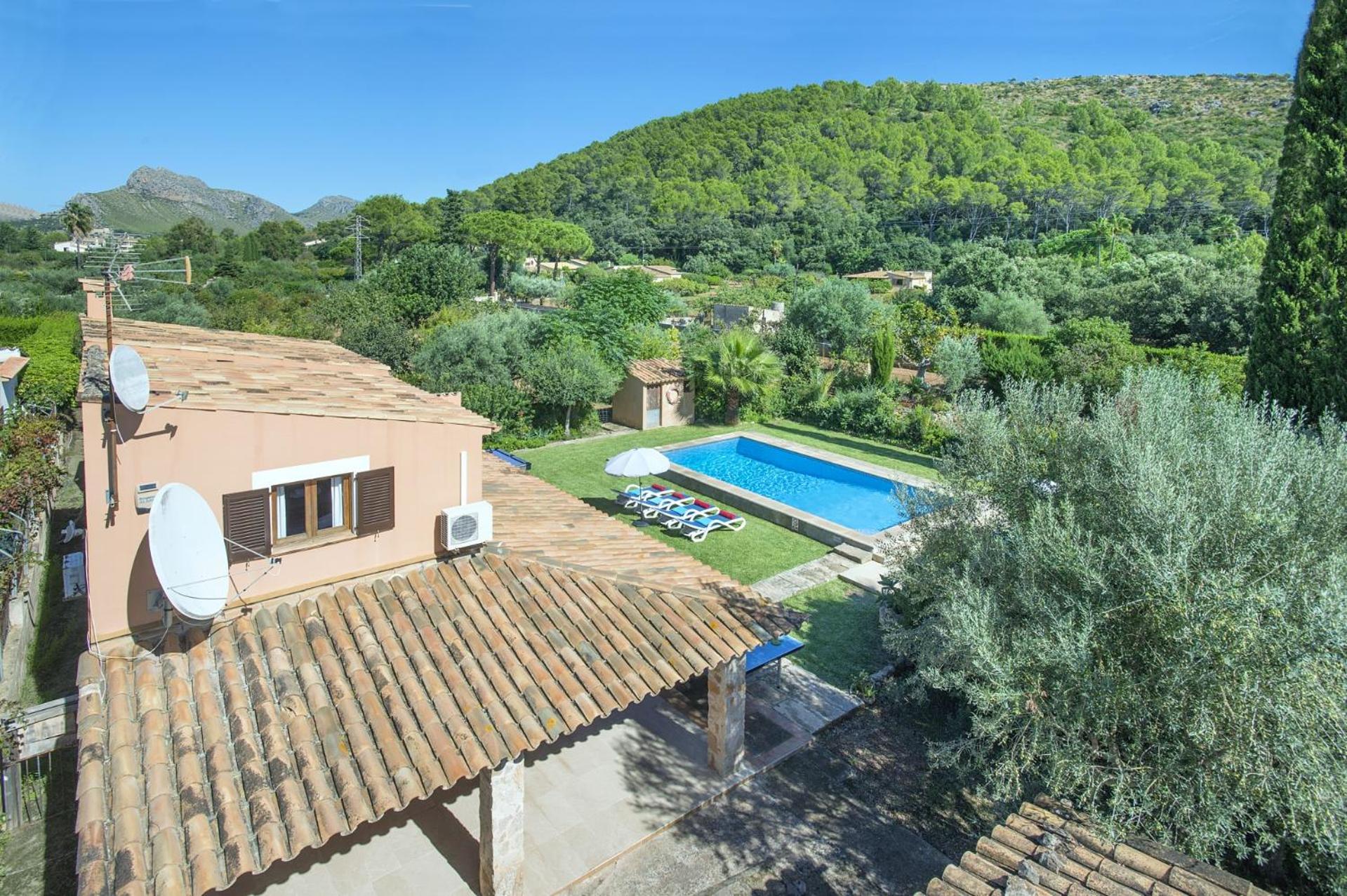 Villa photo 3