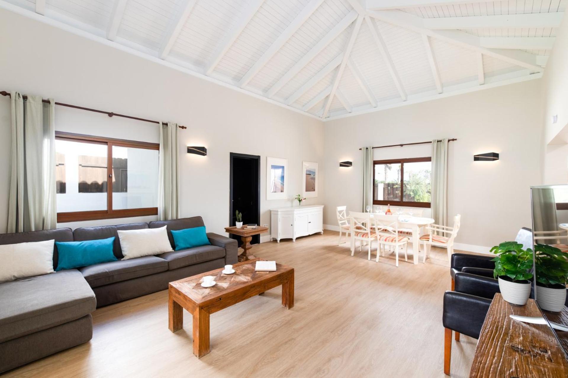 Villa de Tres Habitaciones