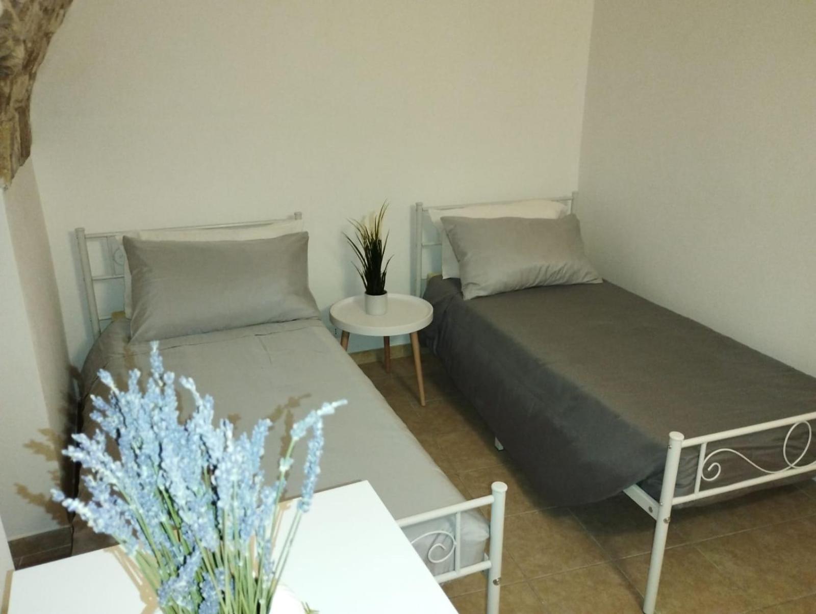 One-Bedroom House photo 3