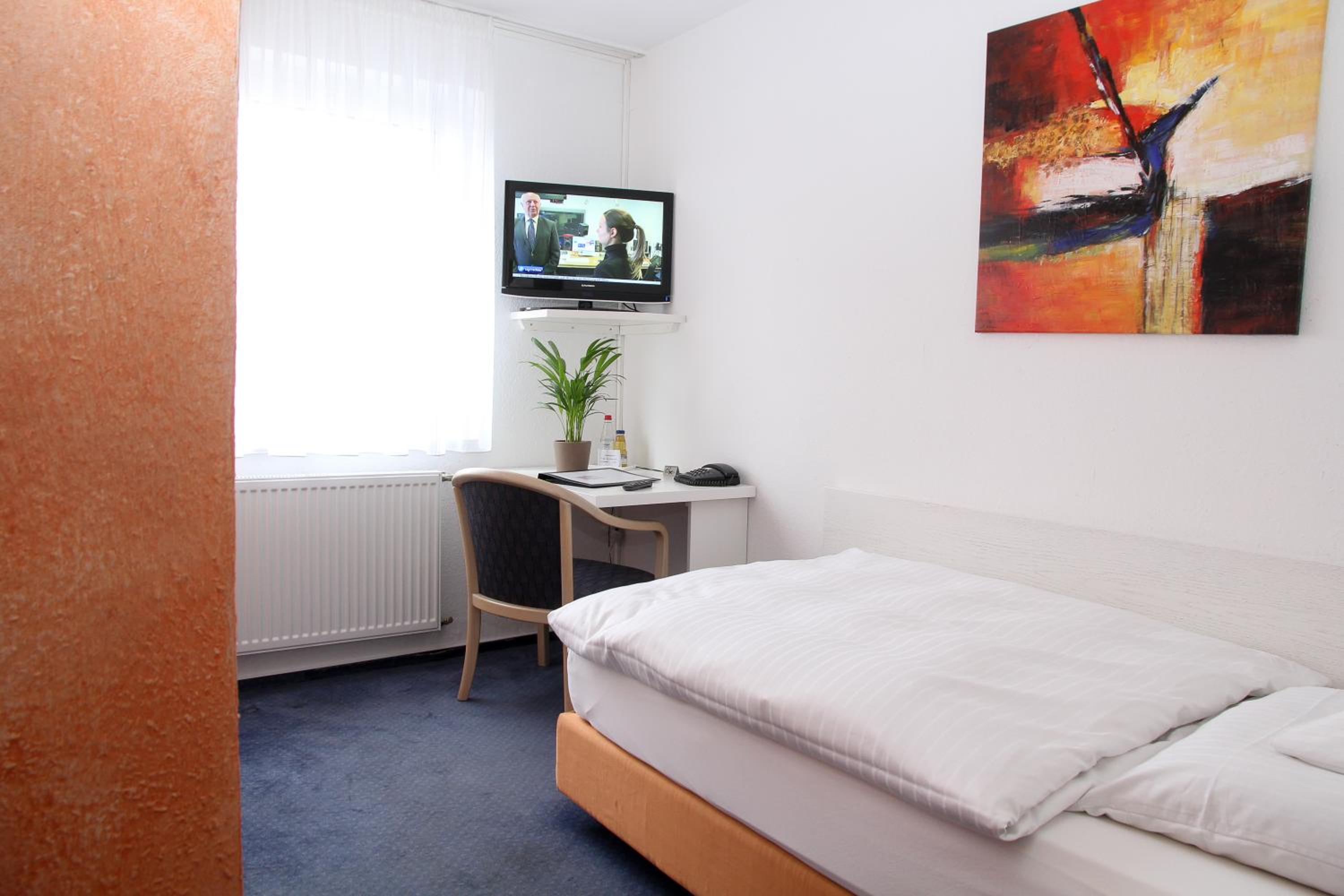 Single Room photo 2