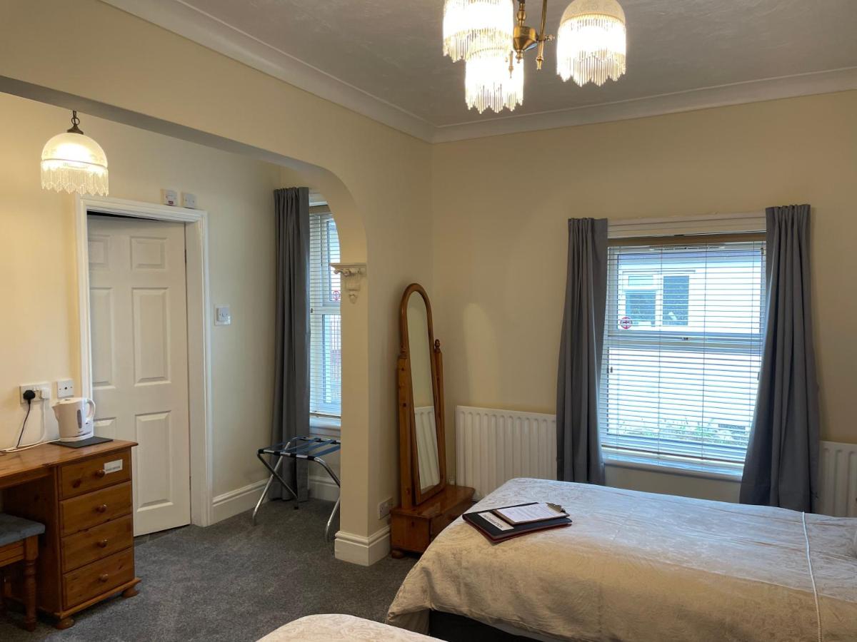 Standard Twin Room photo 3