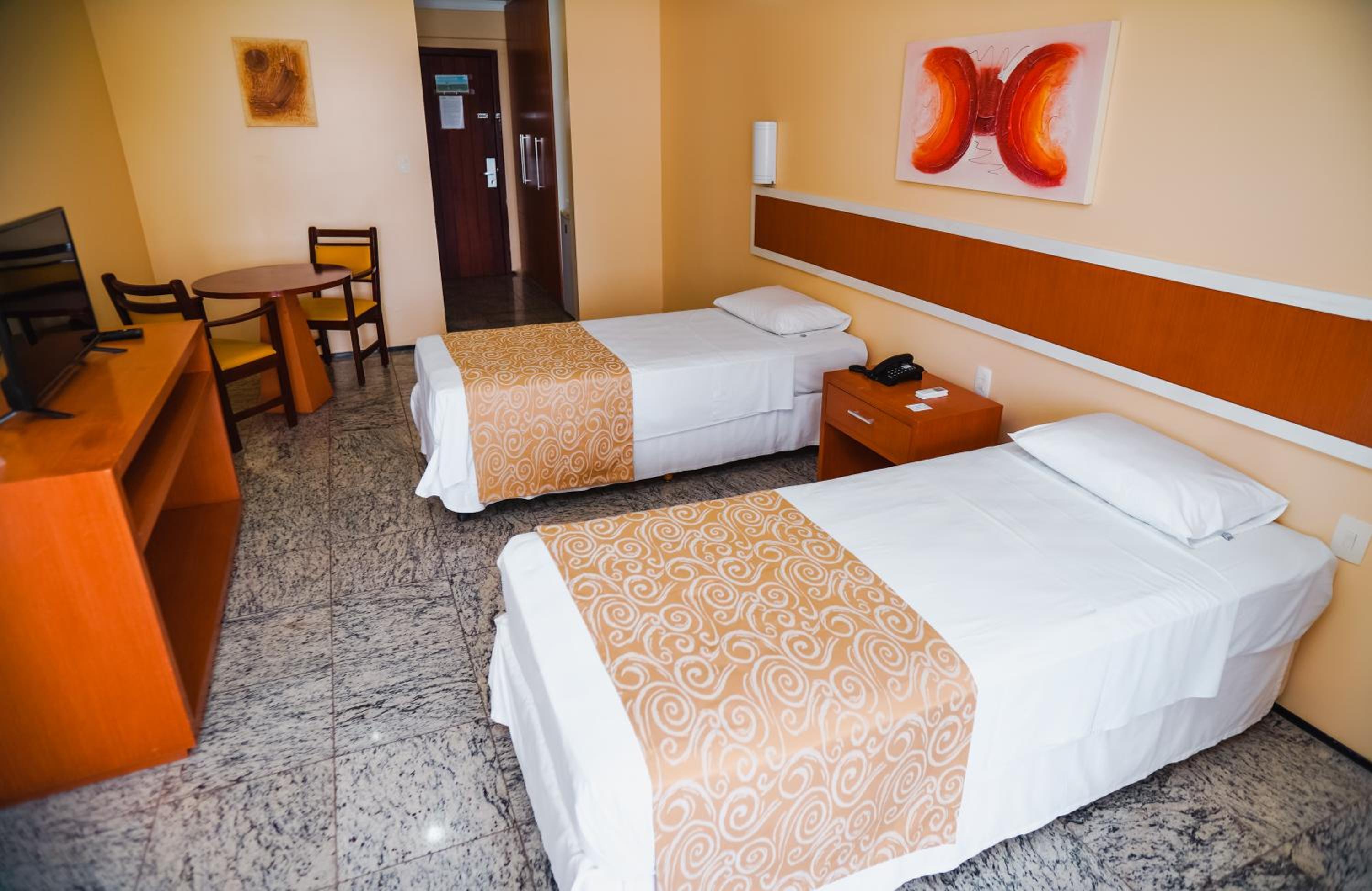 Standard Twin Room photo 2