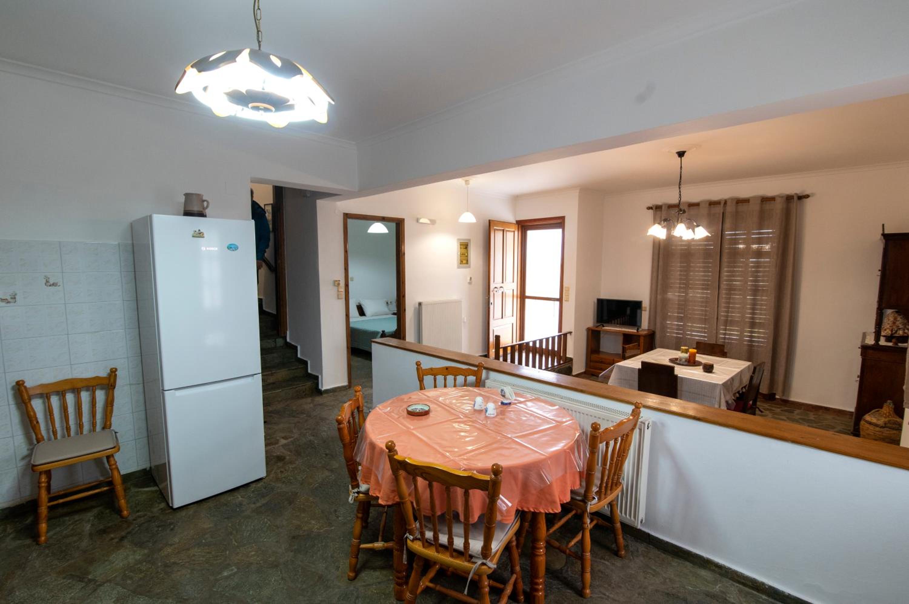 Three-Bedroom House photo 3
