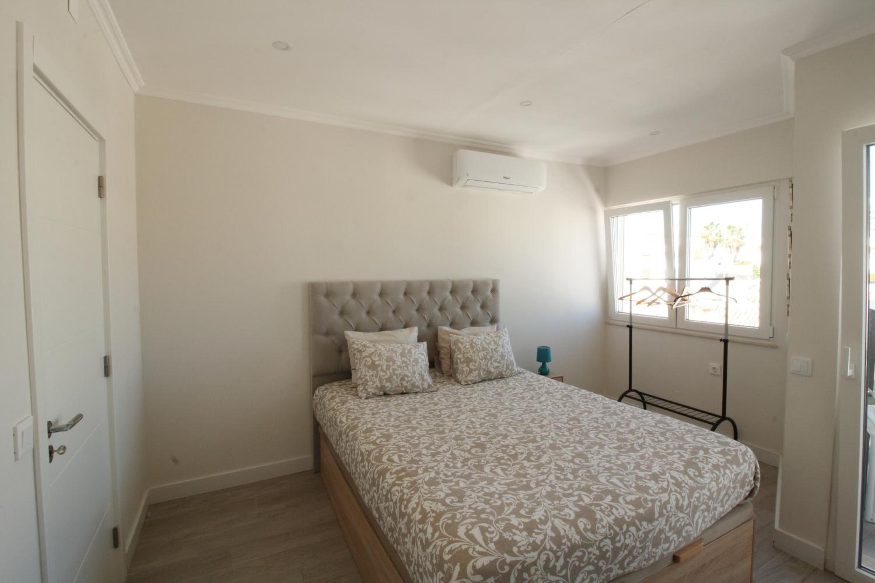 One-Bedroom Apartment - Photo 24