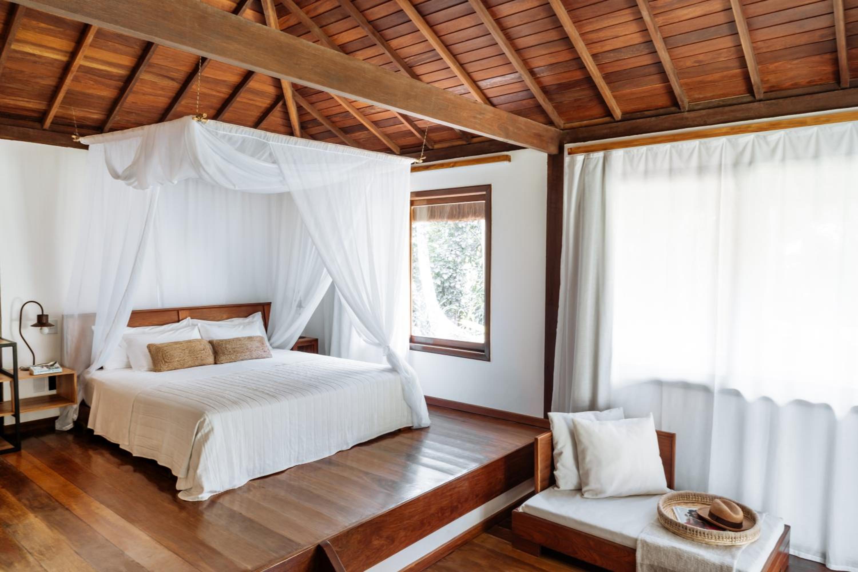 Superior Bungalow with Spa Bath