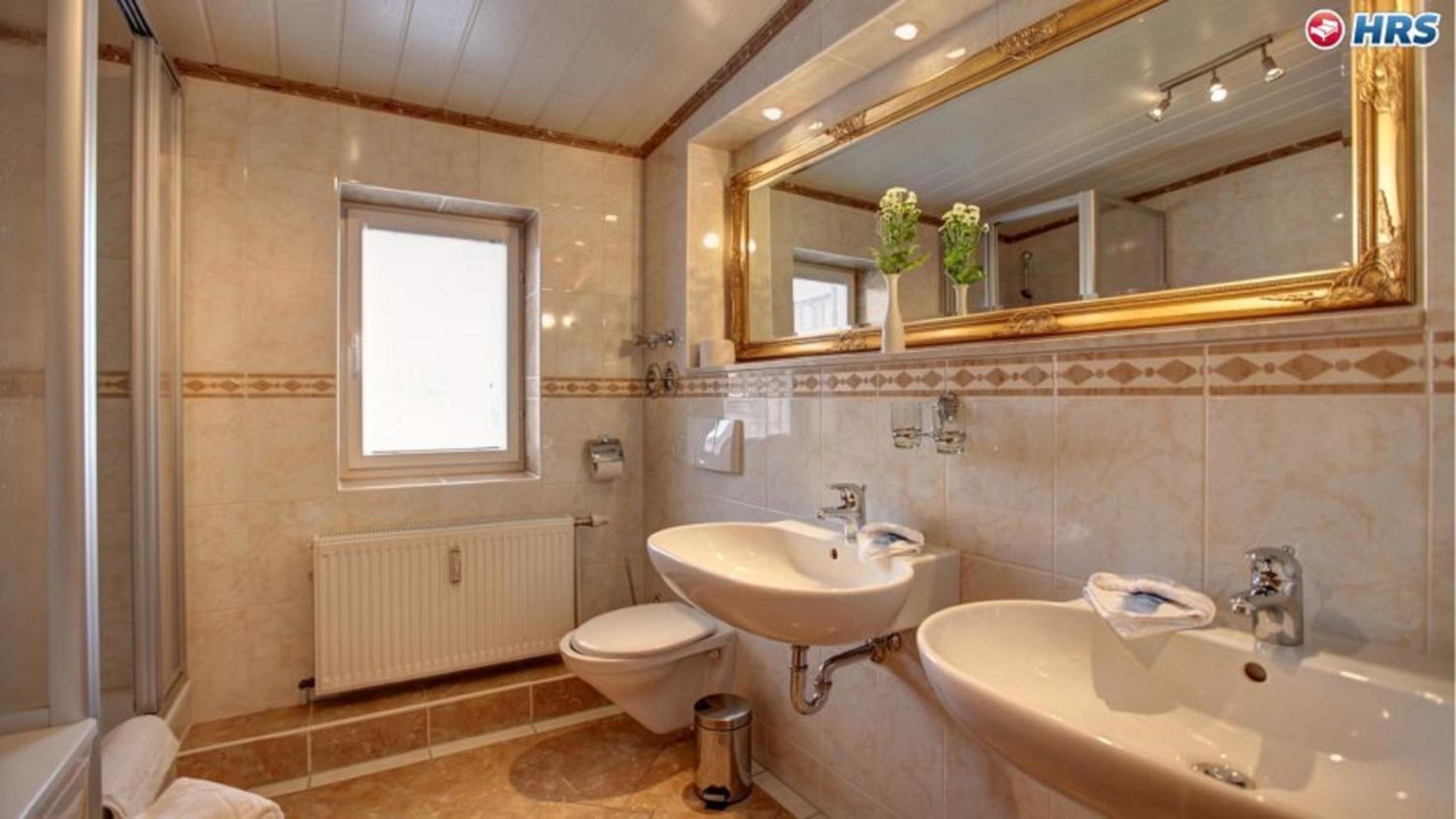 Two-Bedroom Suite photo 3