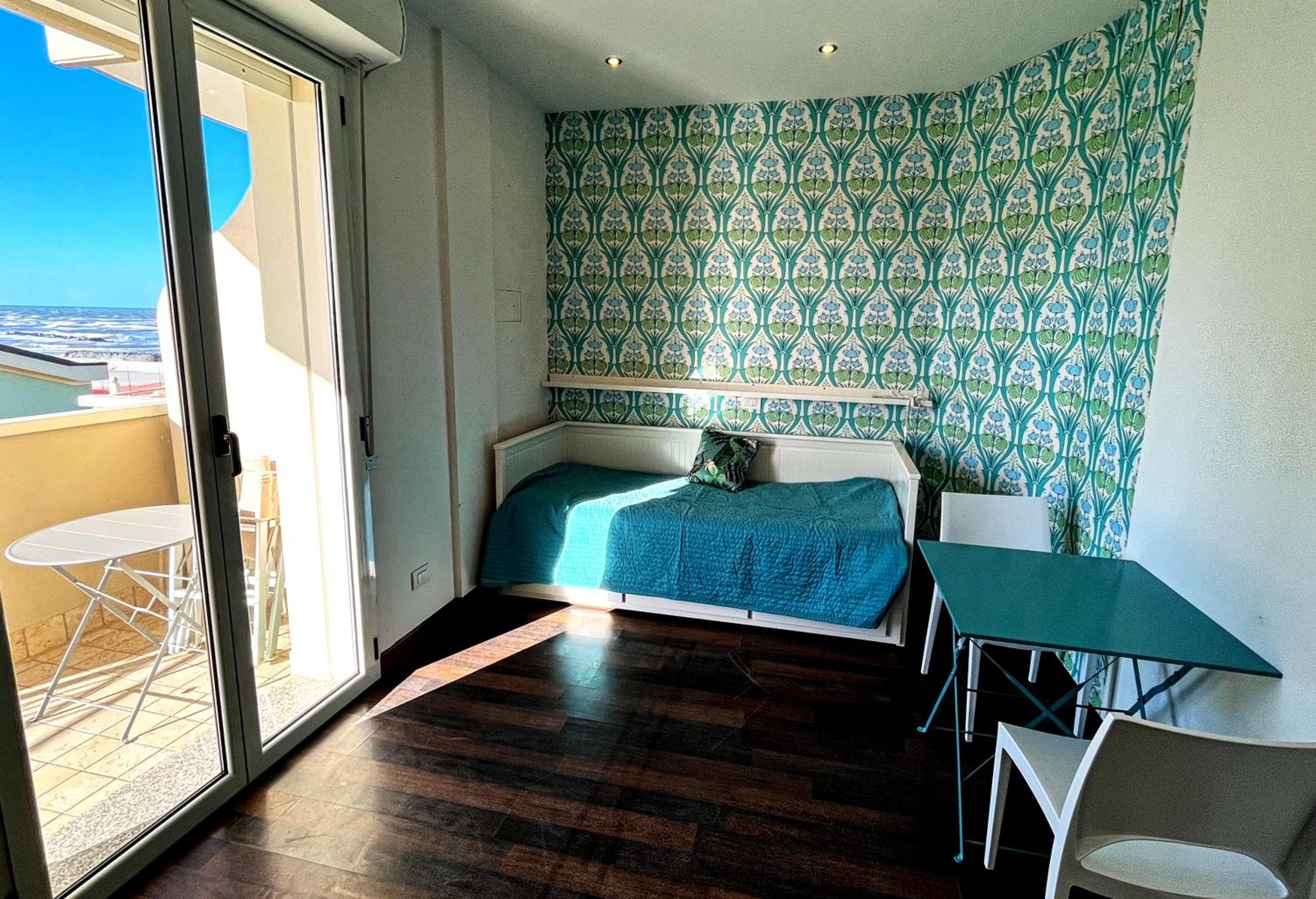 Studio with Sea View - Photo 1