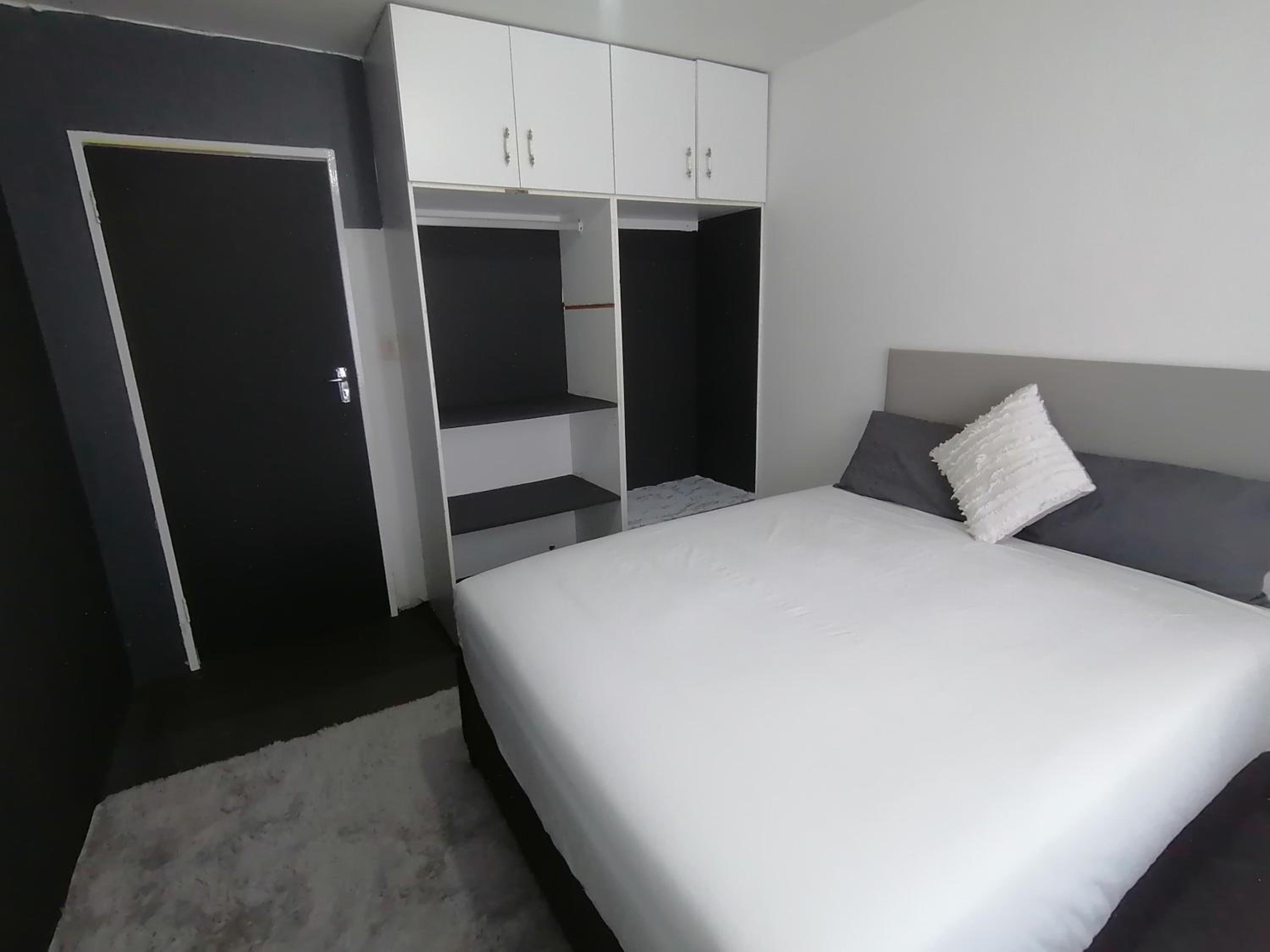 Double Room with Shared Bathroom photo 1