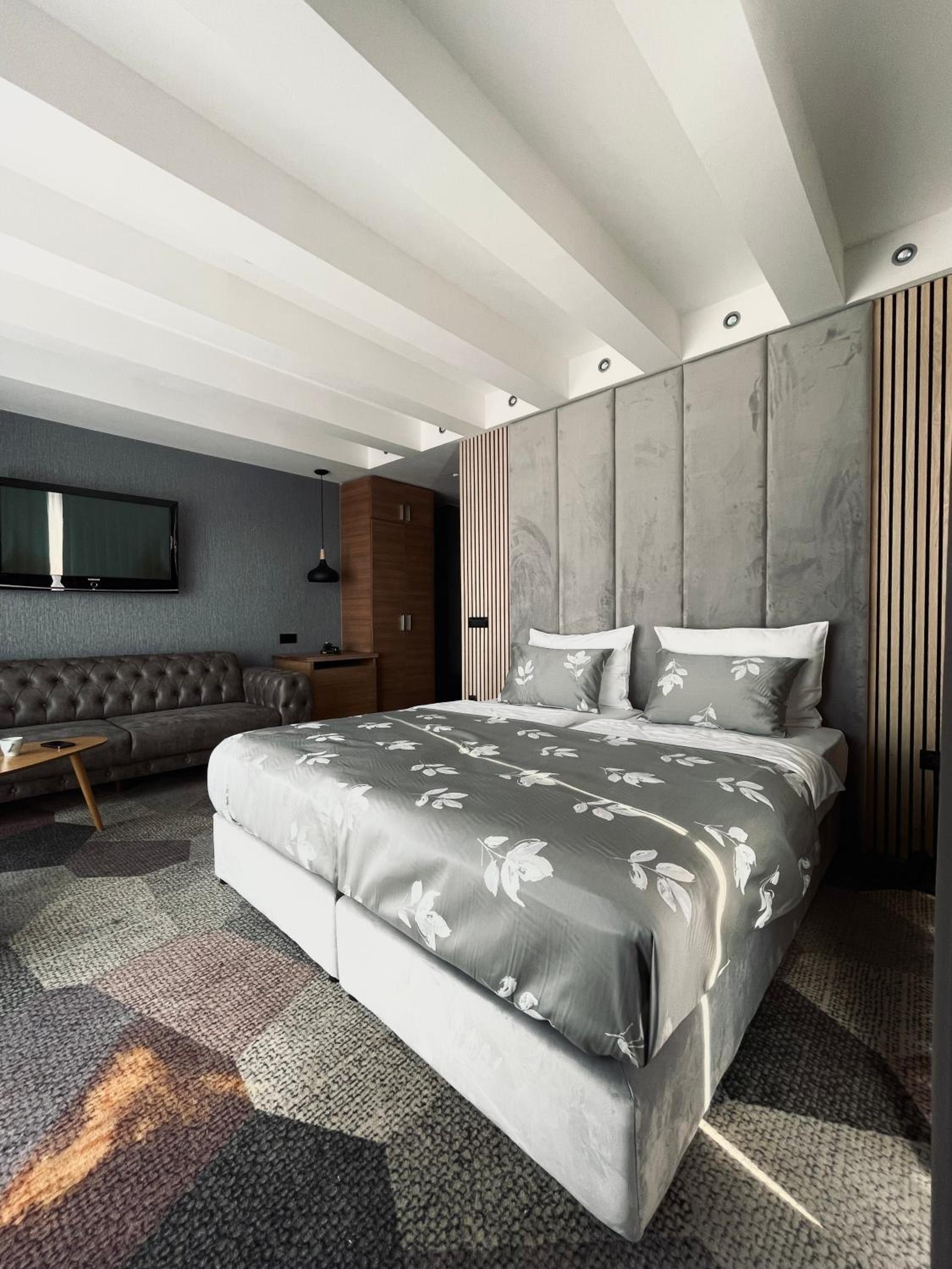 Superior Double Room with City View