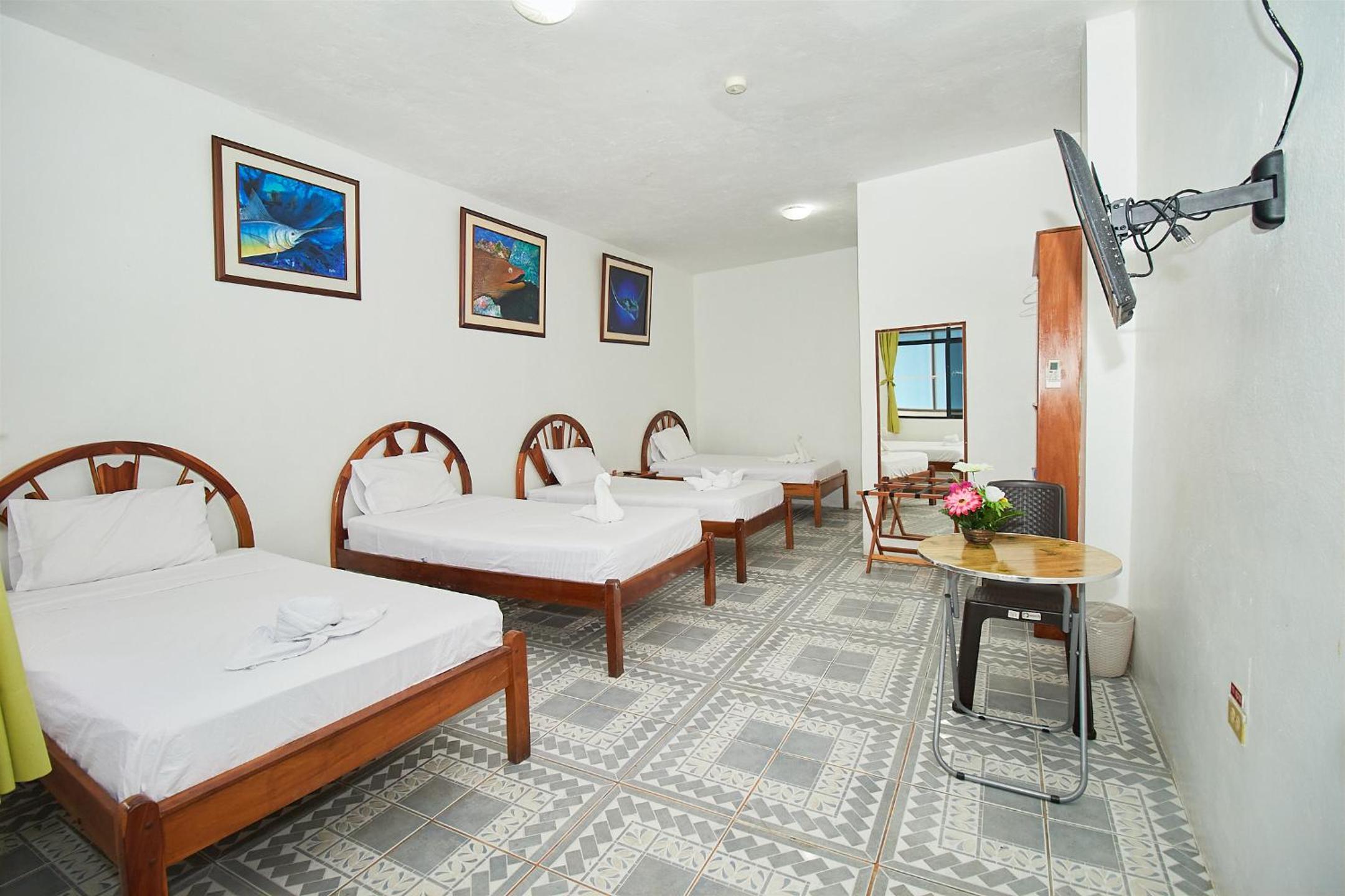 Bed In 4-Bed Female Dormitory Room photo 1