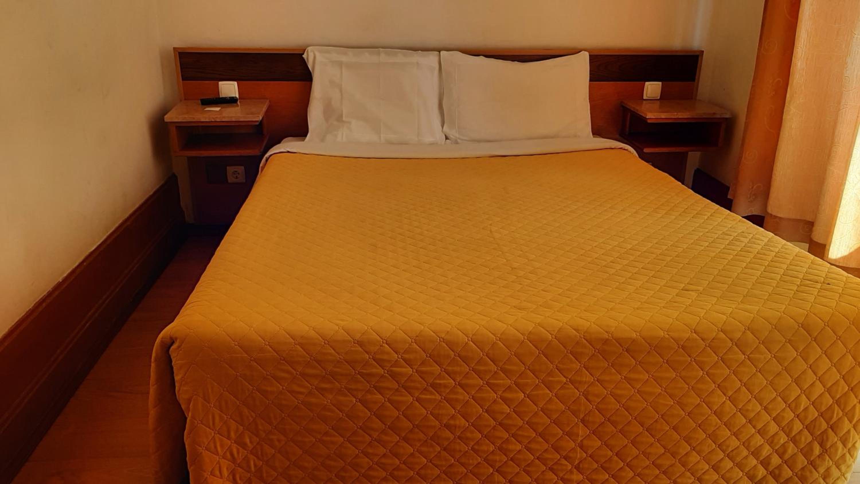 Double Room - Photo 3