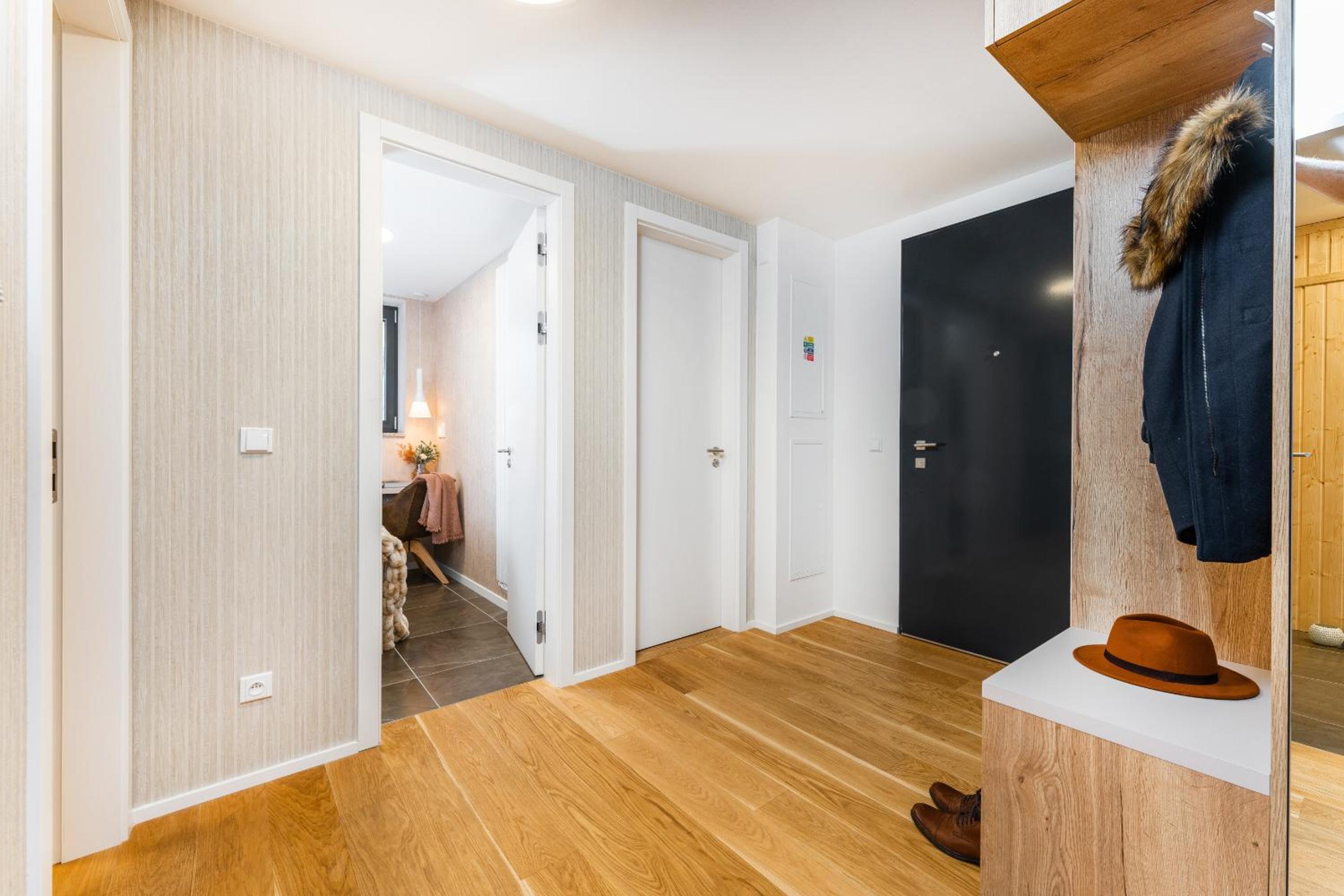 Two-Bedroom Apartment - Photo 9