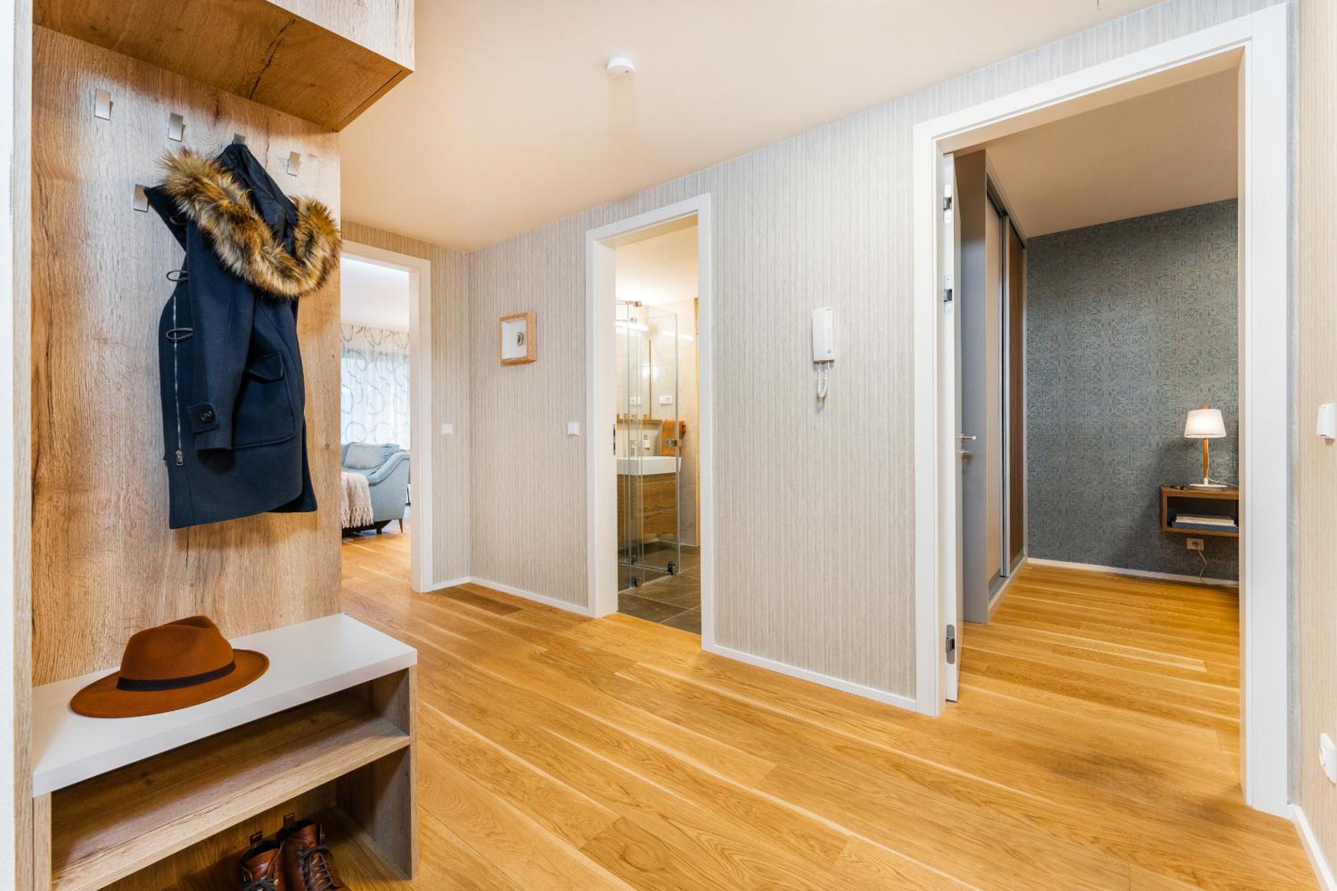 Two-Bedroom Apartment - Photo 20