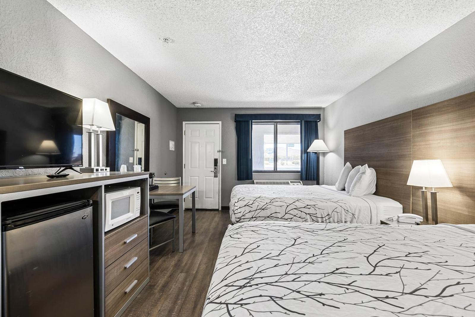 Standard Queen Room - Photo 2