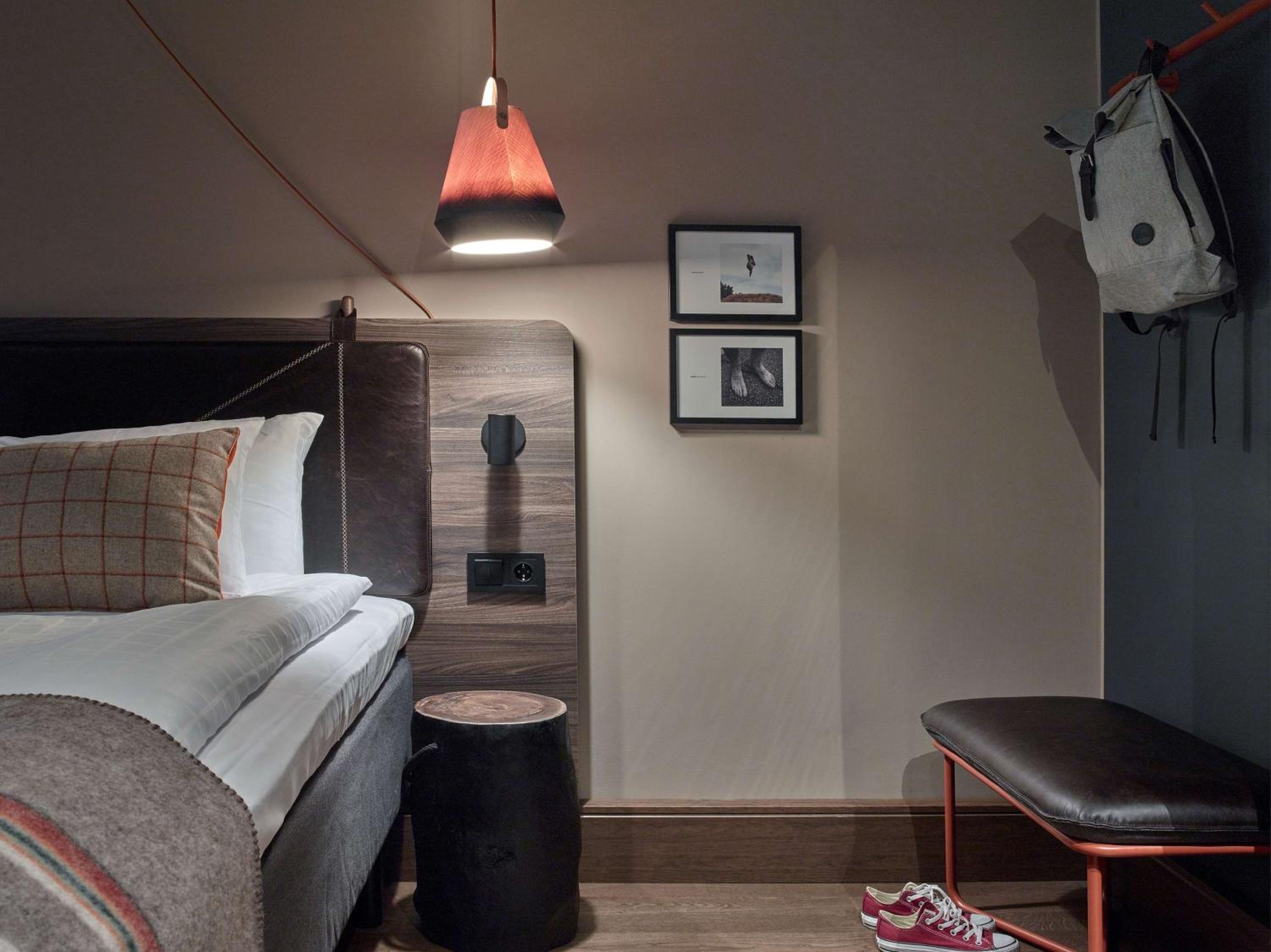 Spacious Double Room thumbnail 5