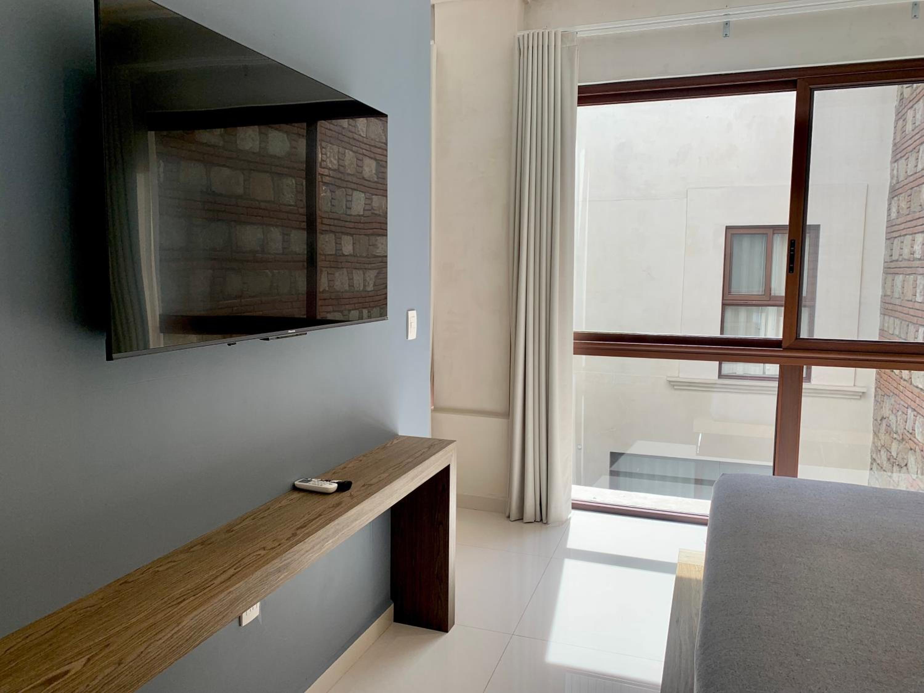 Deluxe Suite - Photo 1