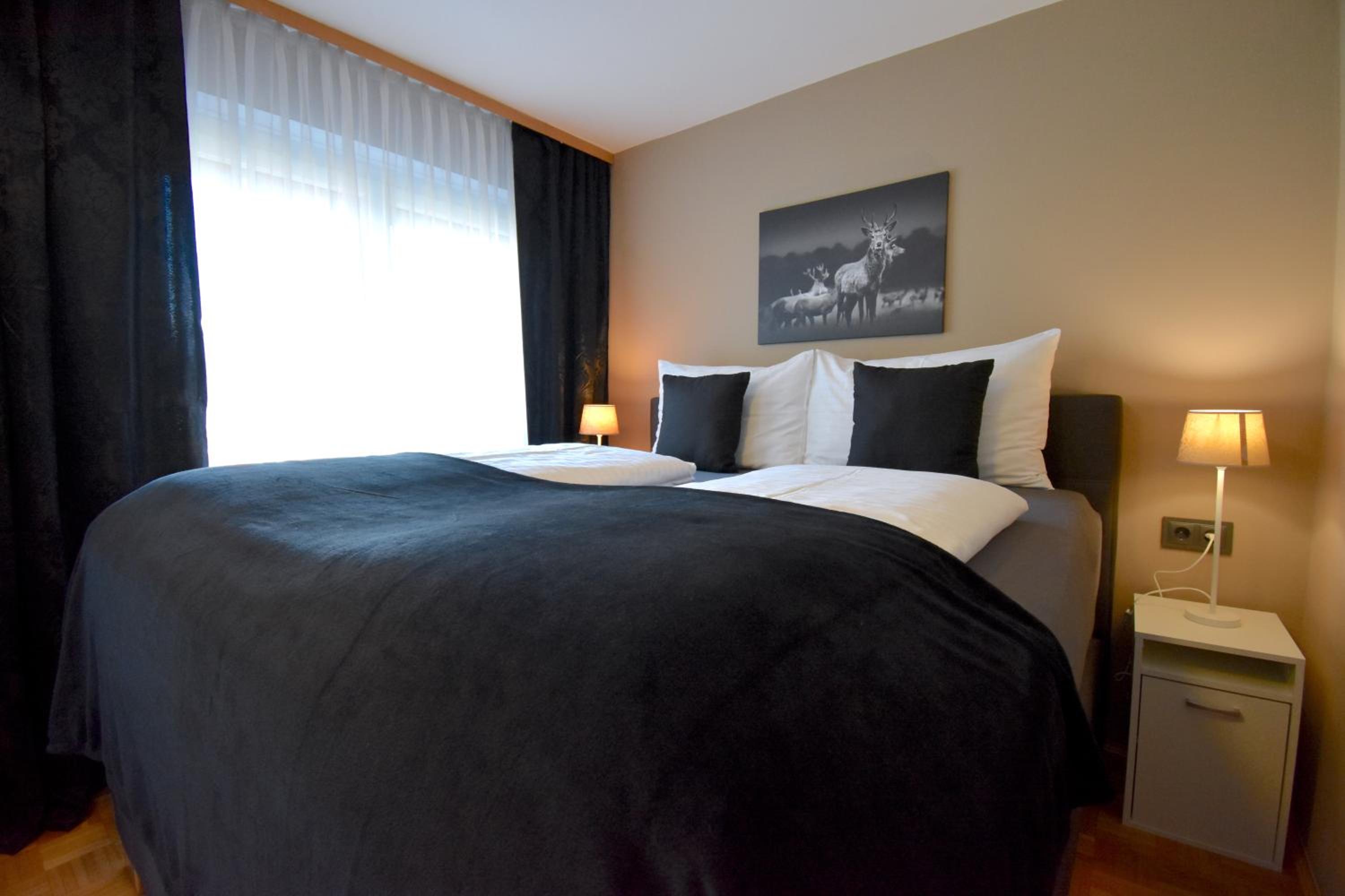 Deluxe Double Room with Balcony photo 1