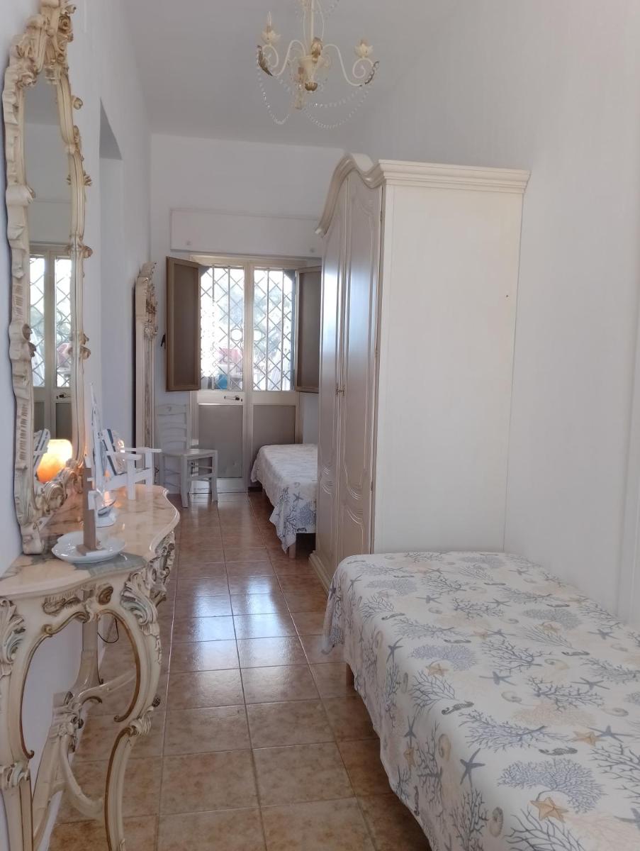 One-Bedroom House photo 3