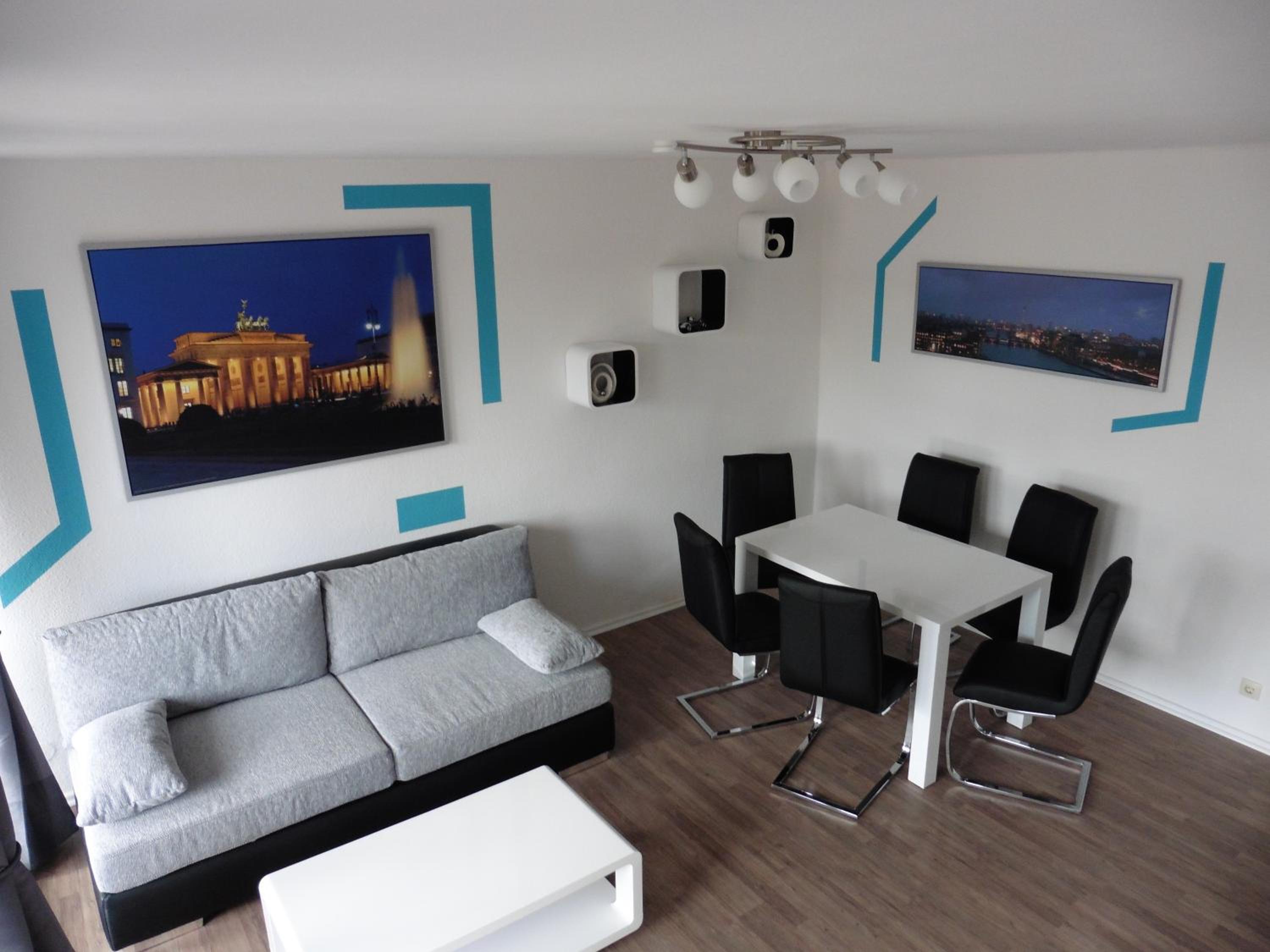 Two-Bedroom Apartment With Balcony Magnolie - Ringbahnstraße 70, 12099 Berlin photo 1