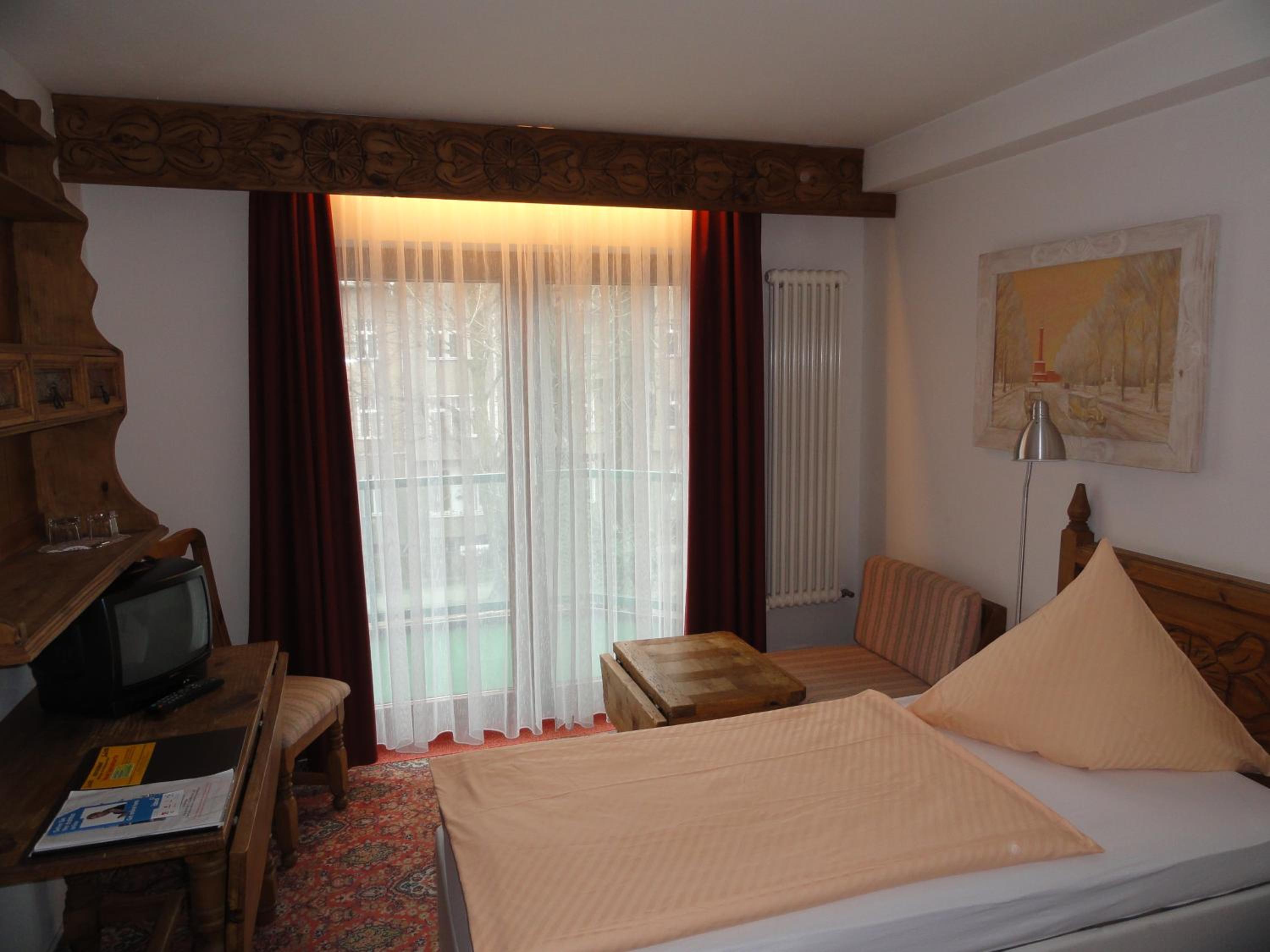 Single Room photo 2