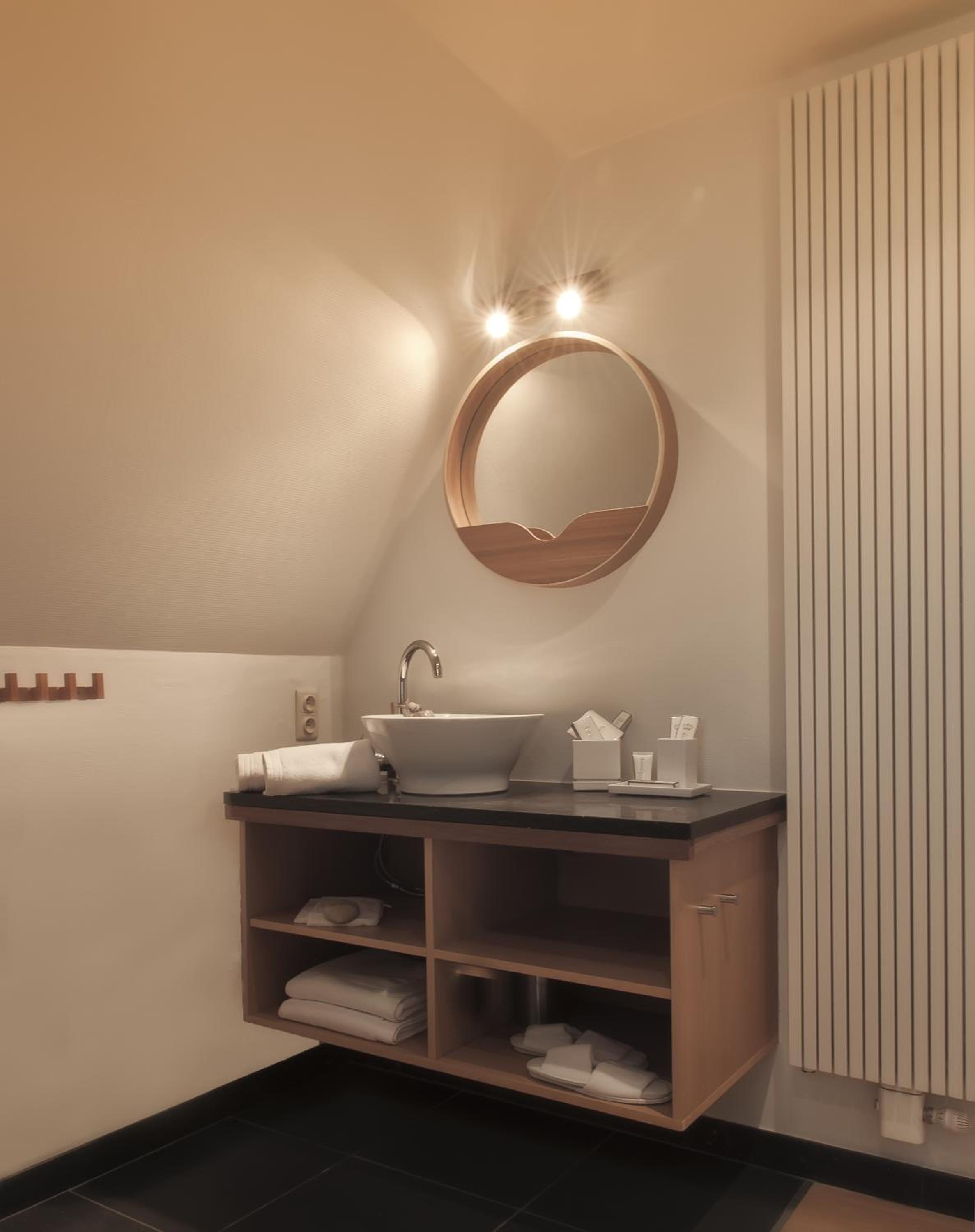 Deluxe Double or Twin Room photo 3