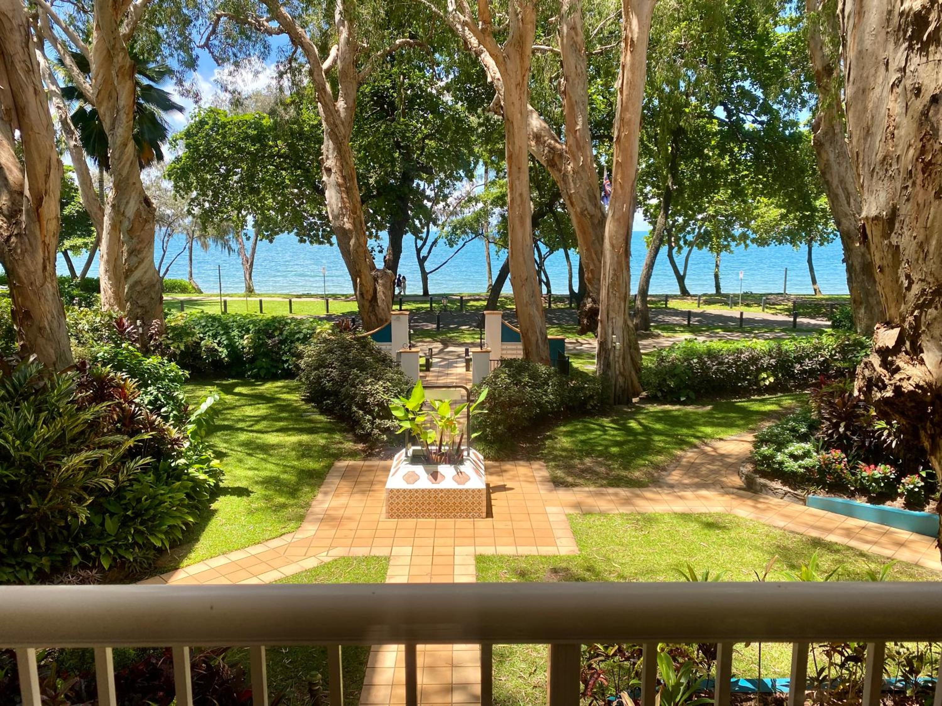Two-Bedroom Apartment with Beach View - Photo 14