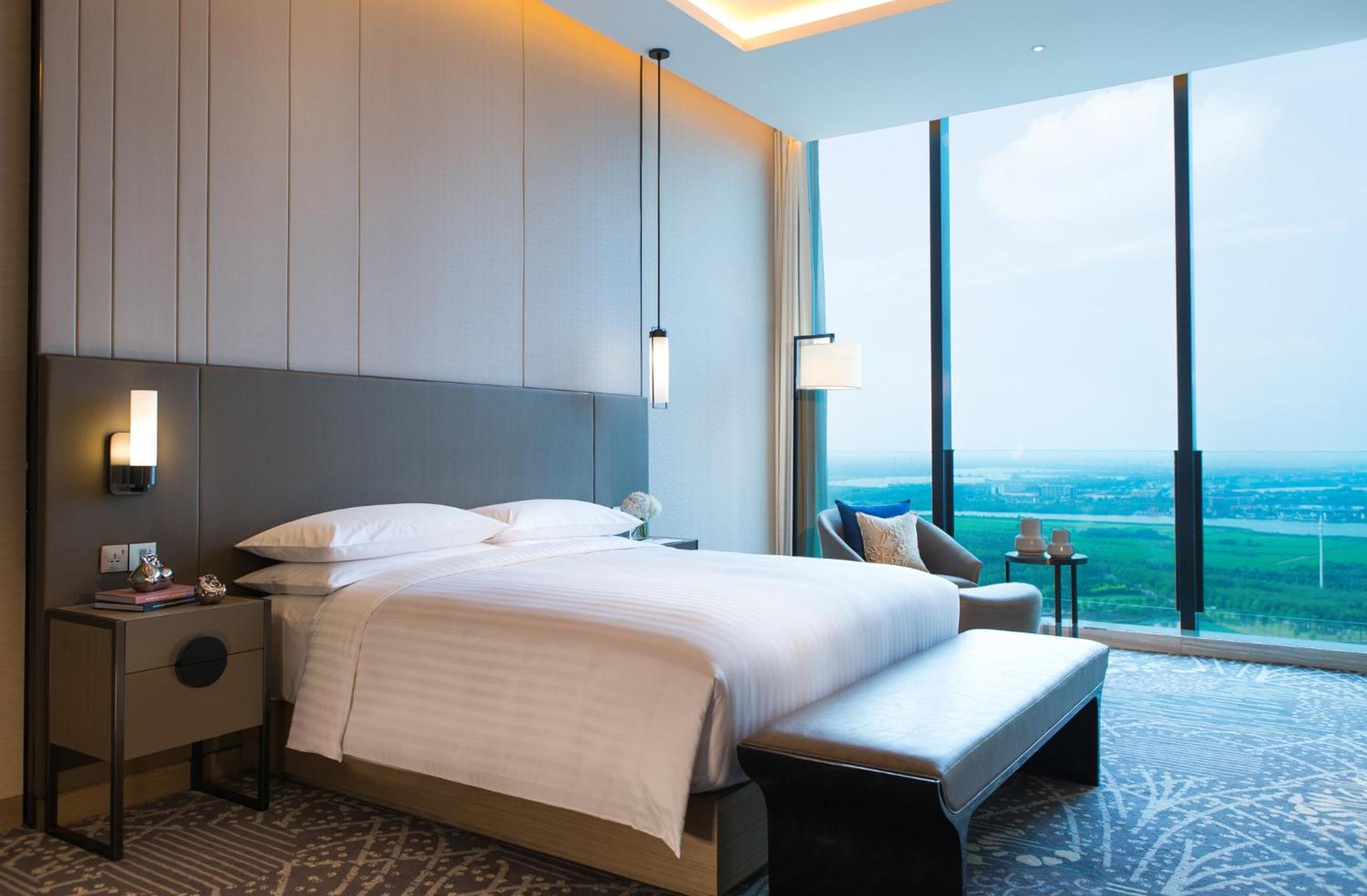 Executive Lake View Room, Executive level, Guest room