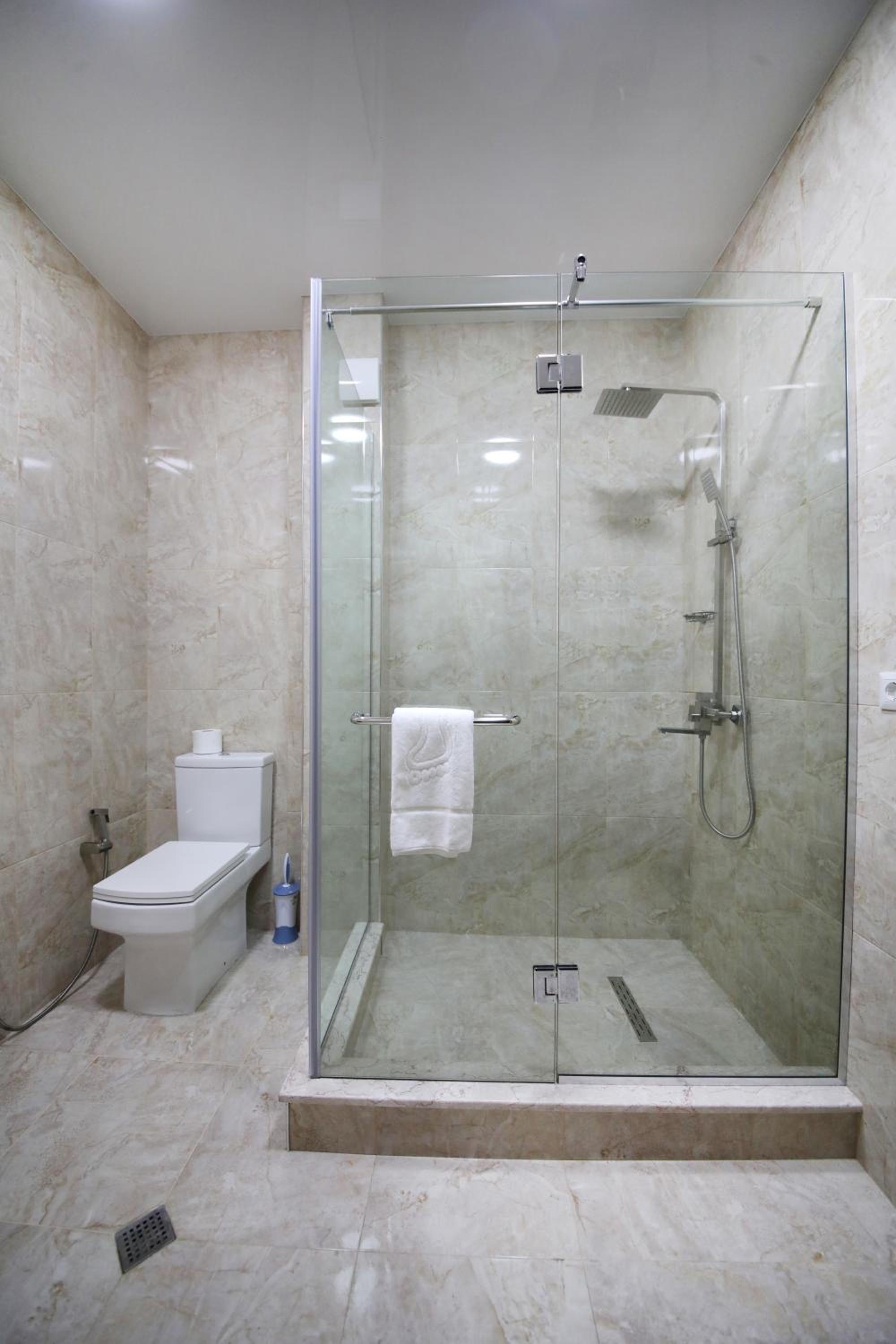 Triple Room with Balcony - Photo 4