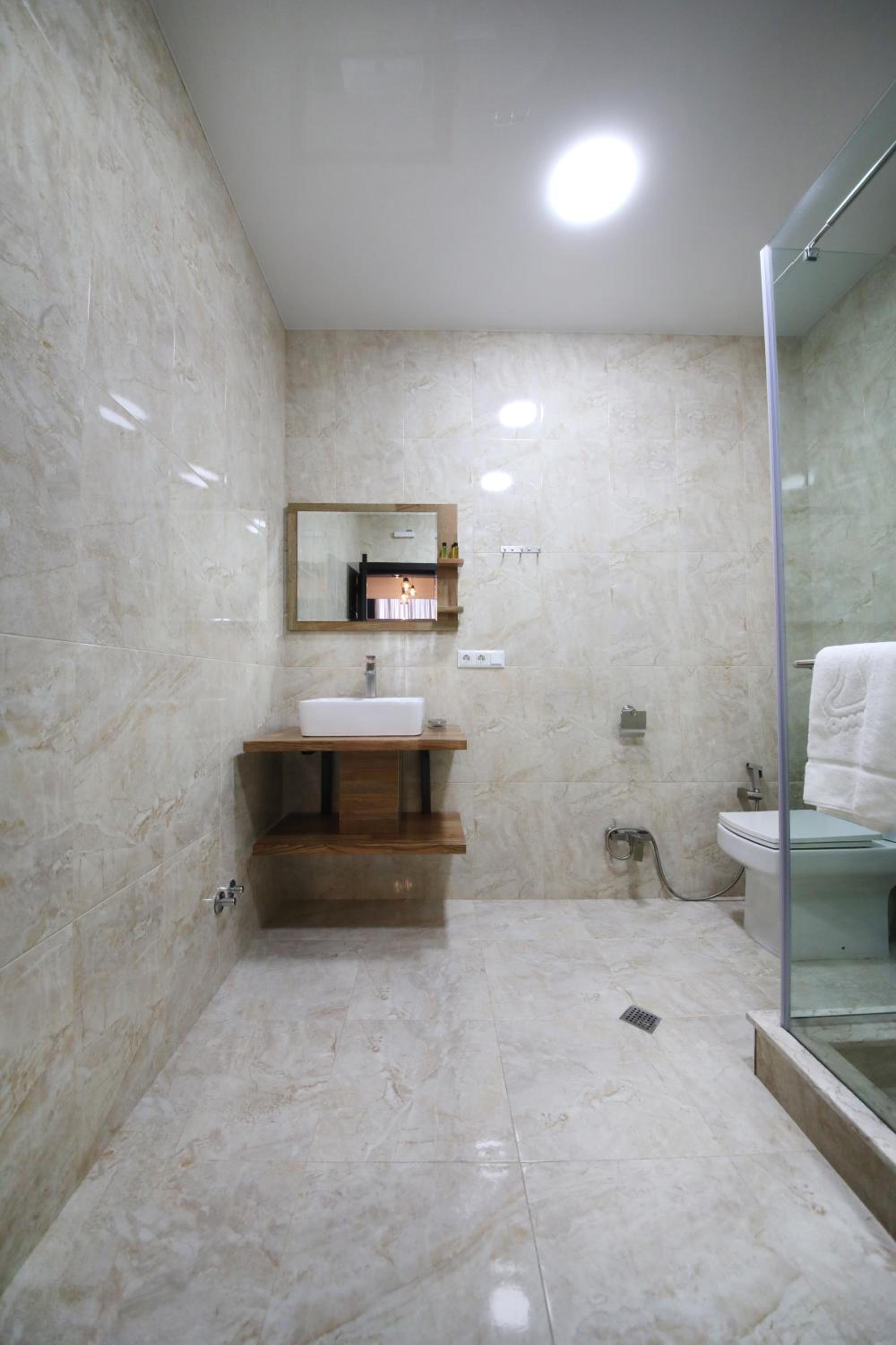Triple Room with Balcony - Photo 3