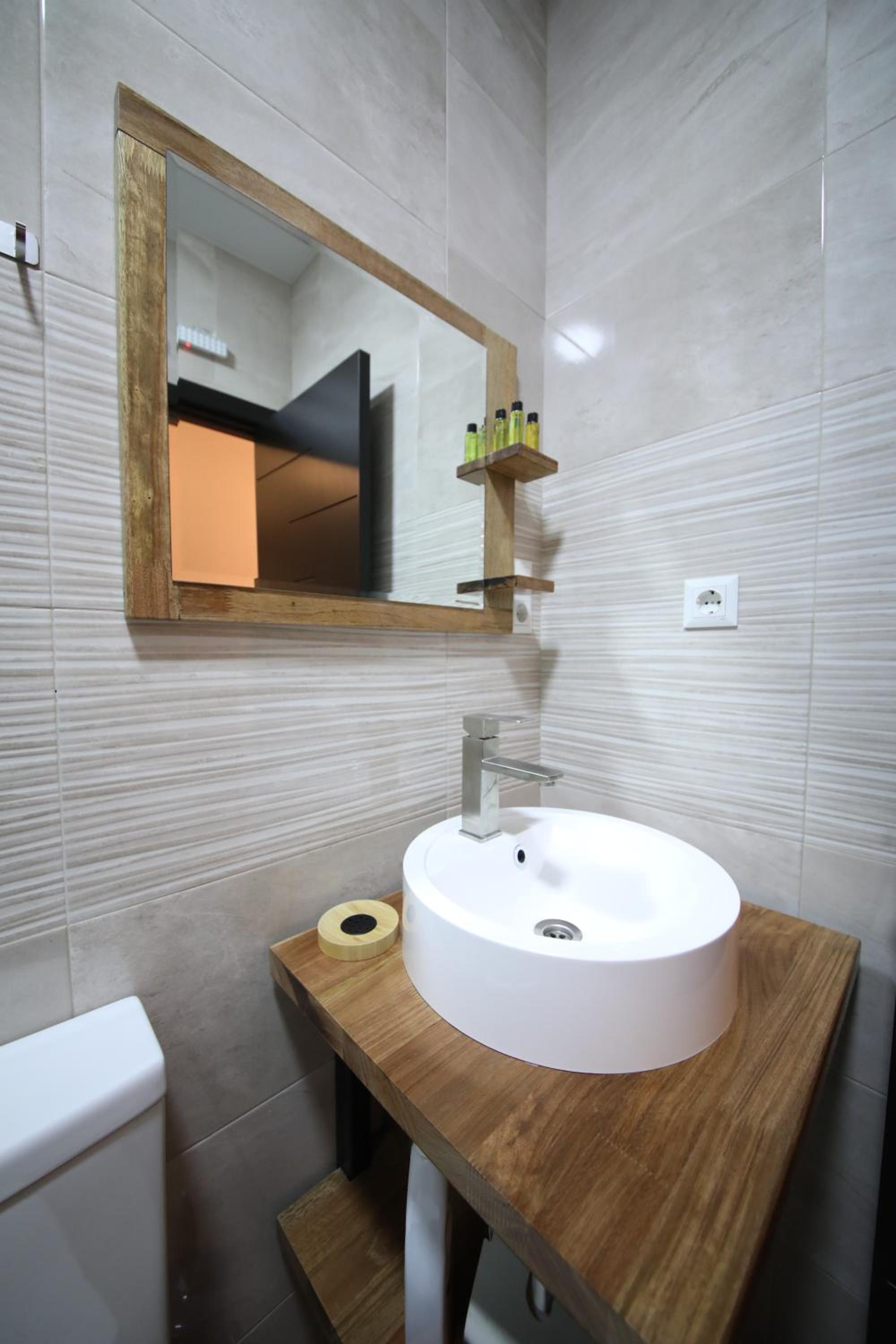 Double Room with Terrace - Photo 3