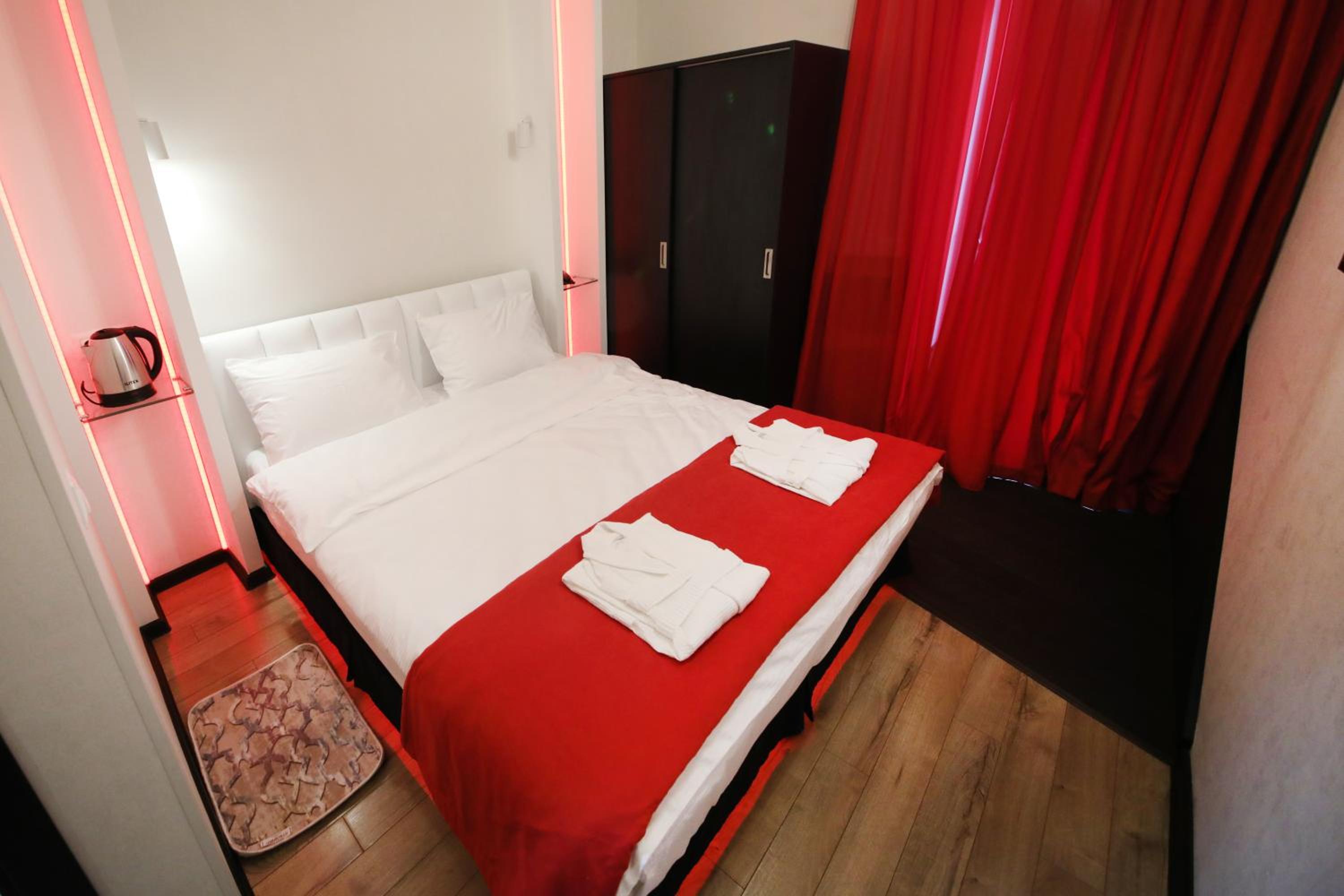 Double Room with Terrace - Photo 4