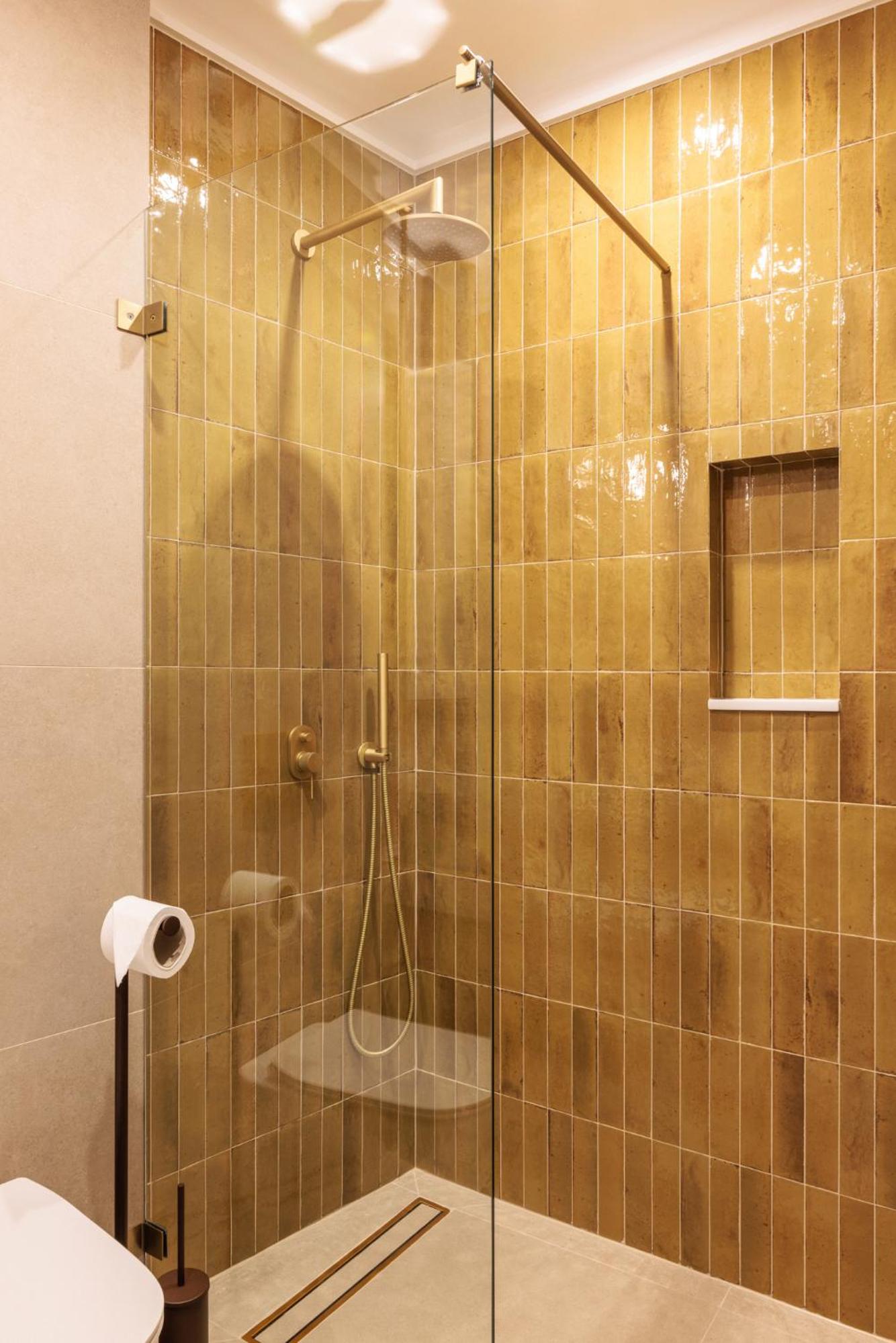 Deluxe Double Room with Shower photo 2
