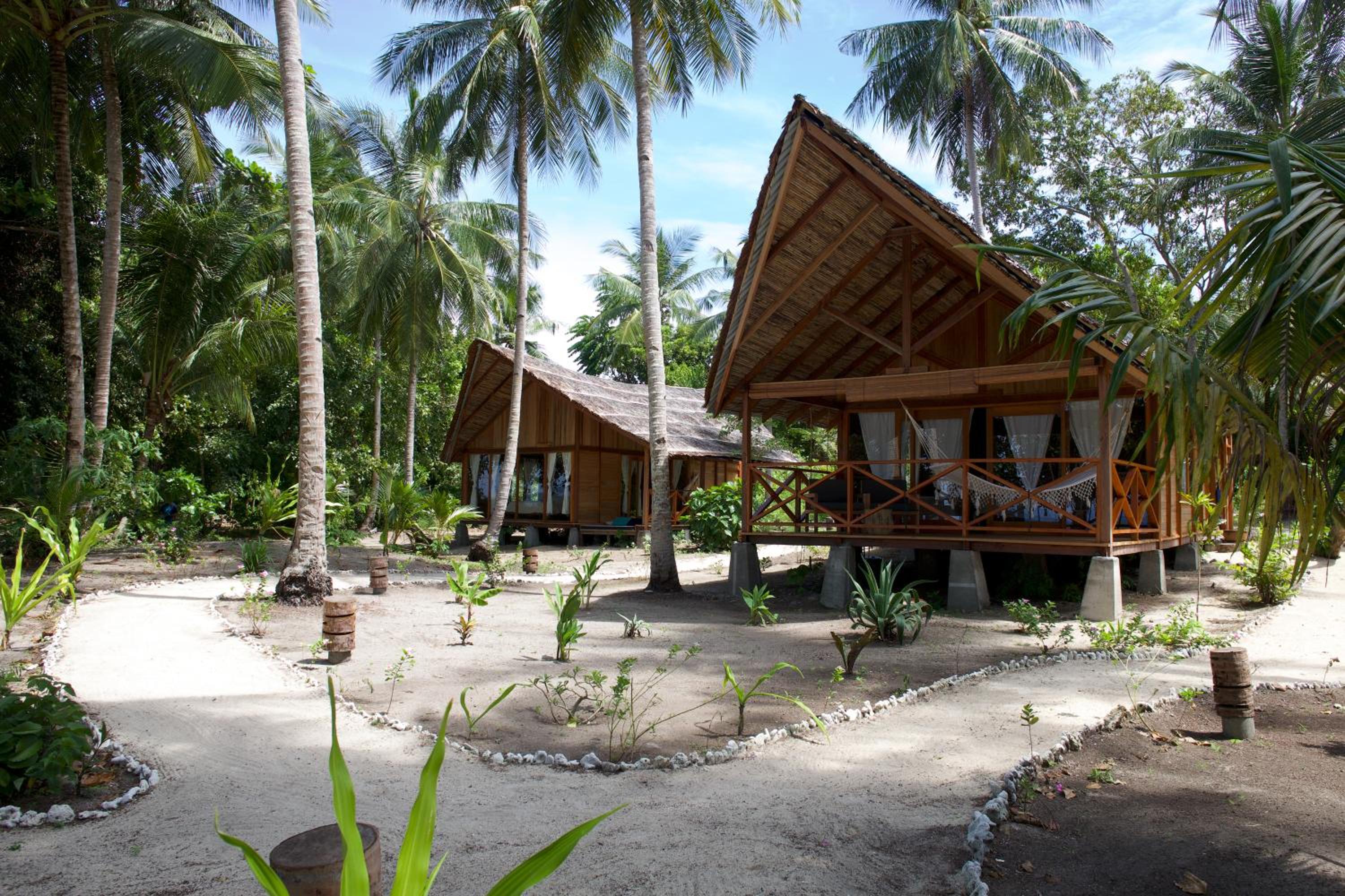 Deluxe Twin Room with Sea View photo 2