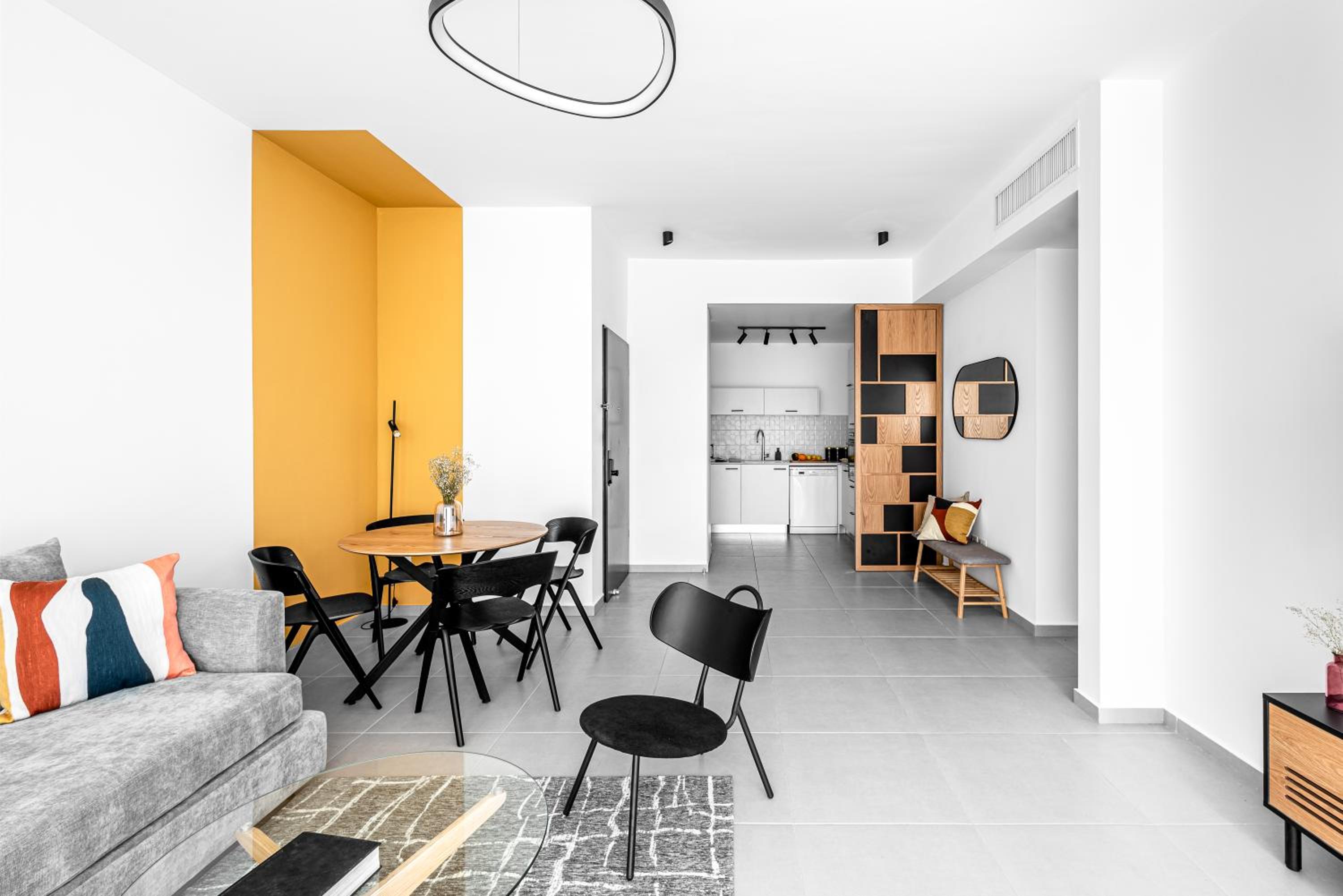 Two-Bedroom Apartment - Photo 2