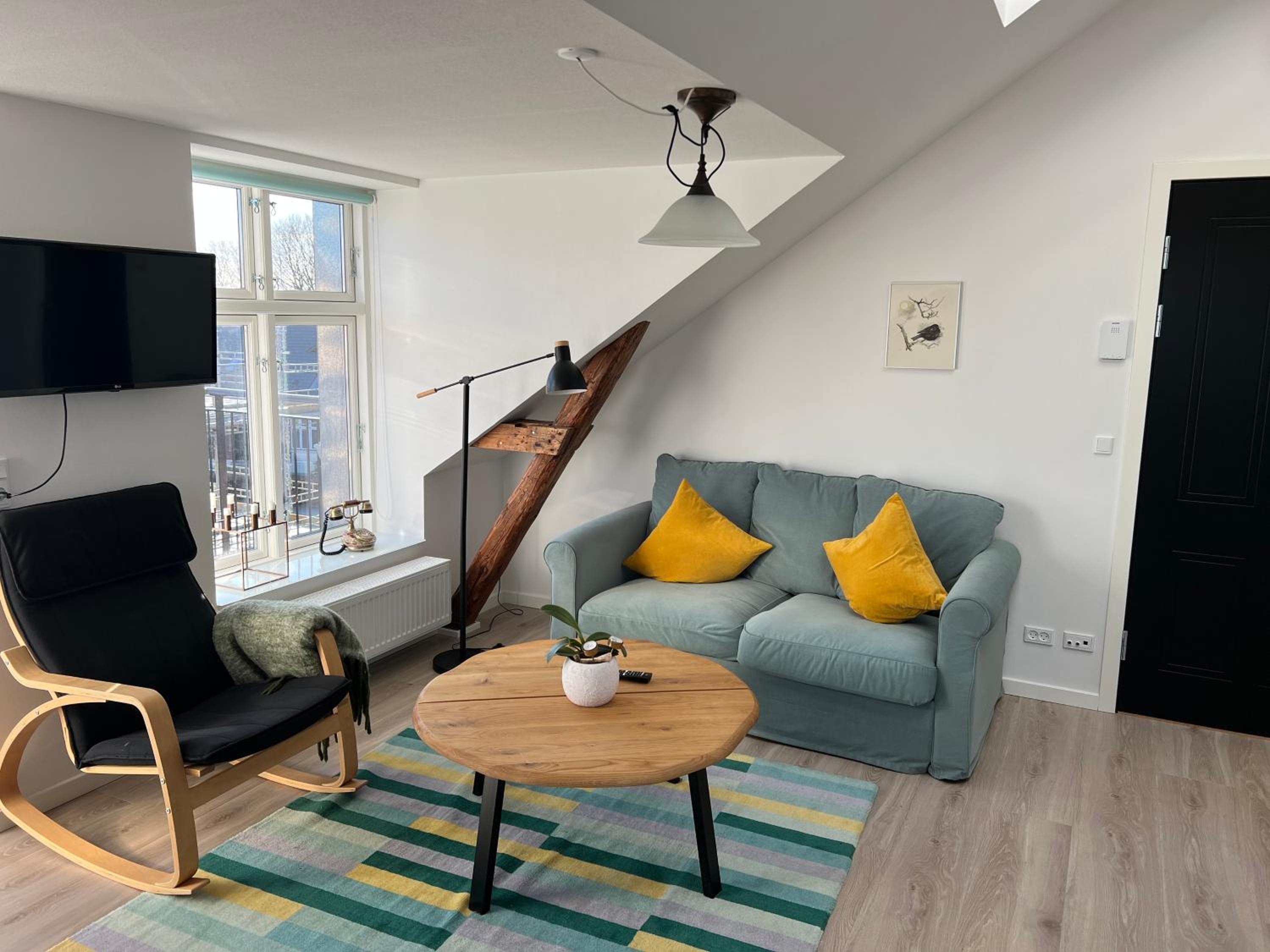 Three-Bedroom Apartment photo 1