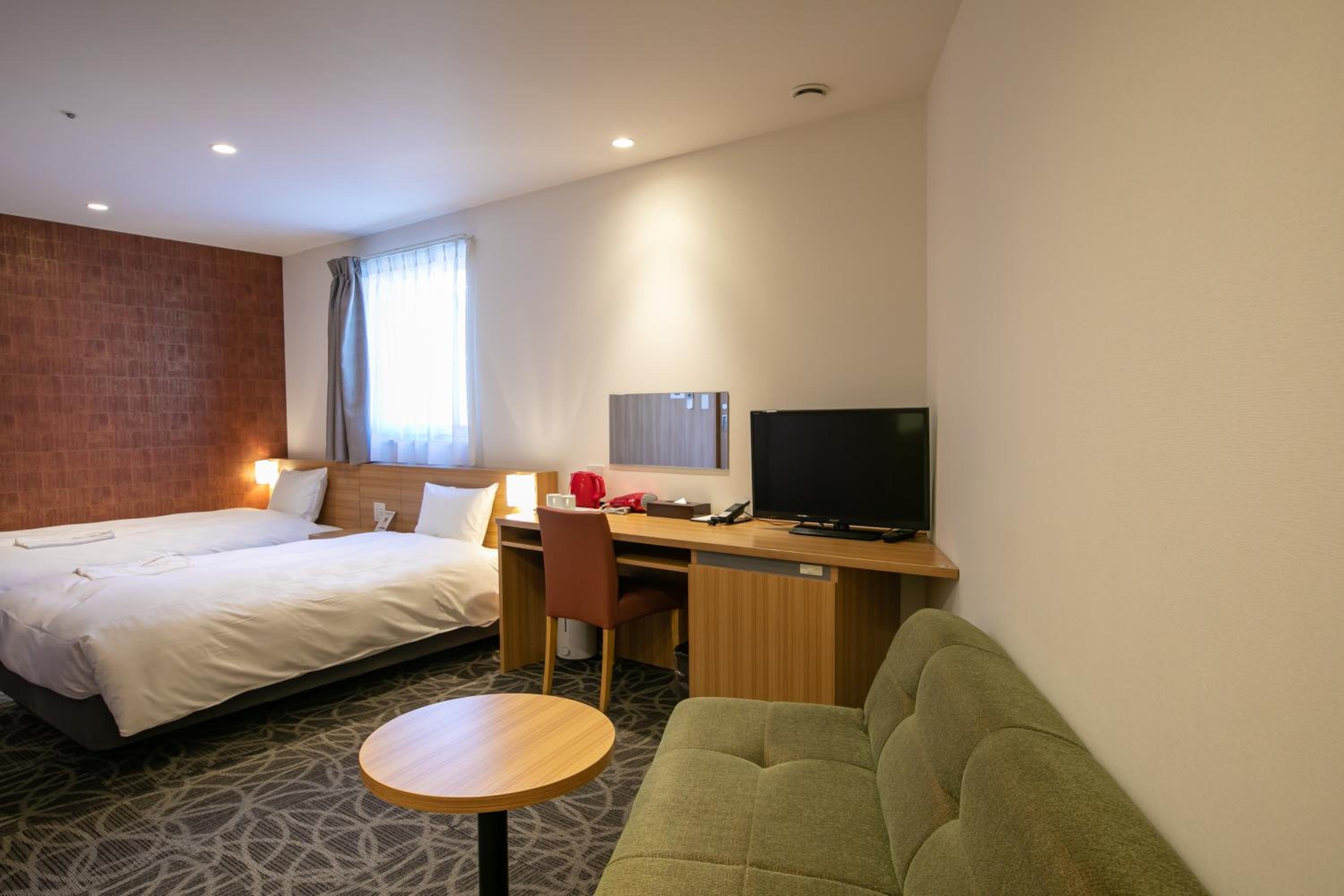 Standard Twin Room with Sofa