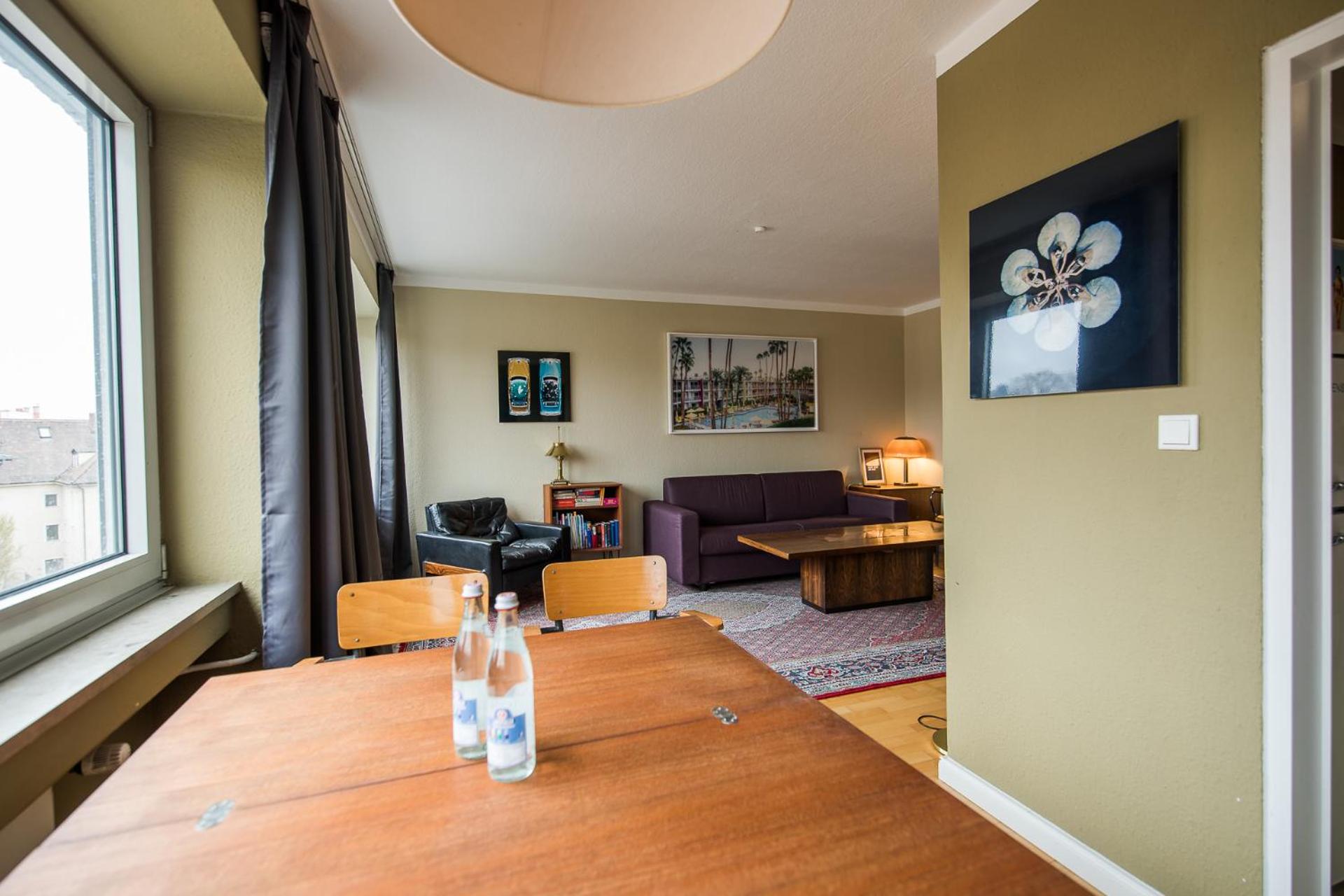 Two-Bedroom Apartment - Photo 19