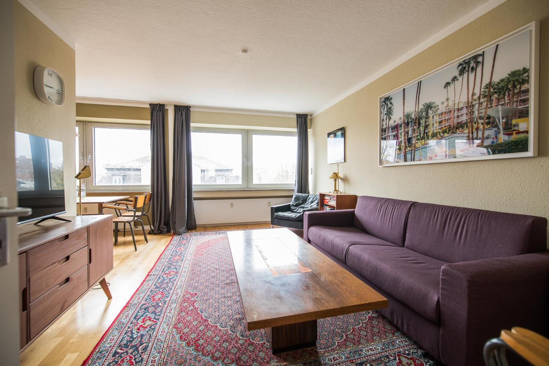 Two-Bedroom Apartment - Photo 21