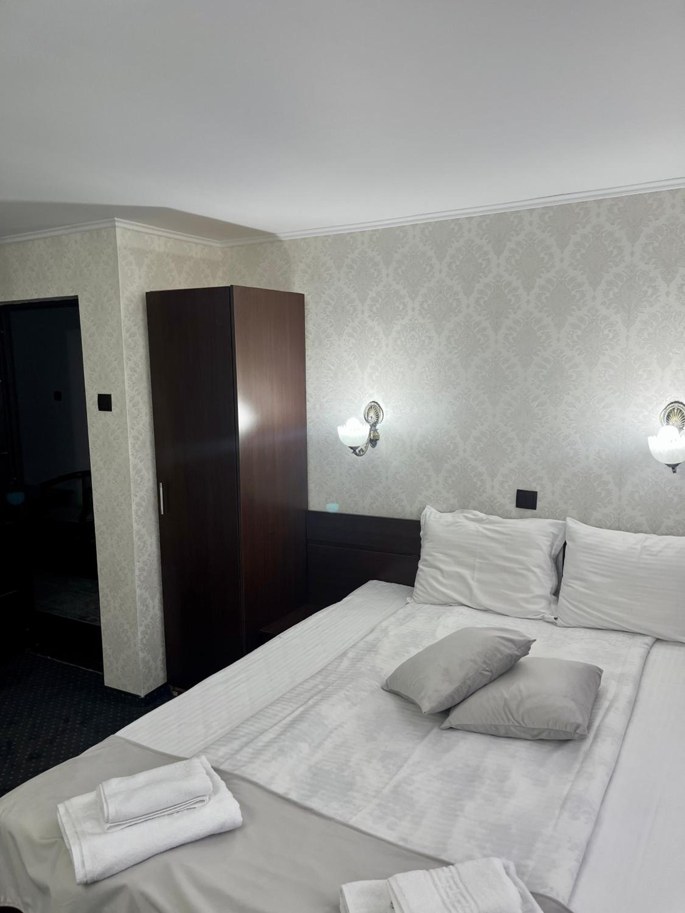 Superior Double Room - Photo 9