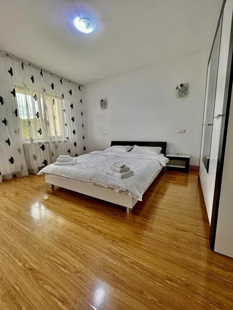 Three-Bedroom House photo 1