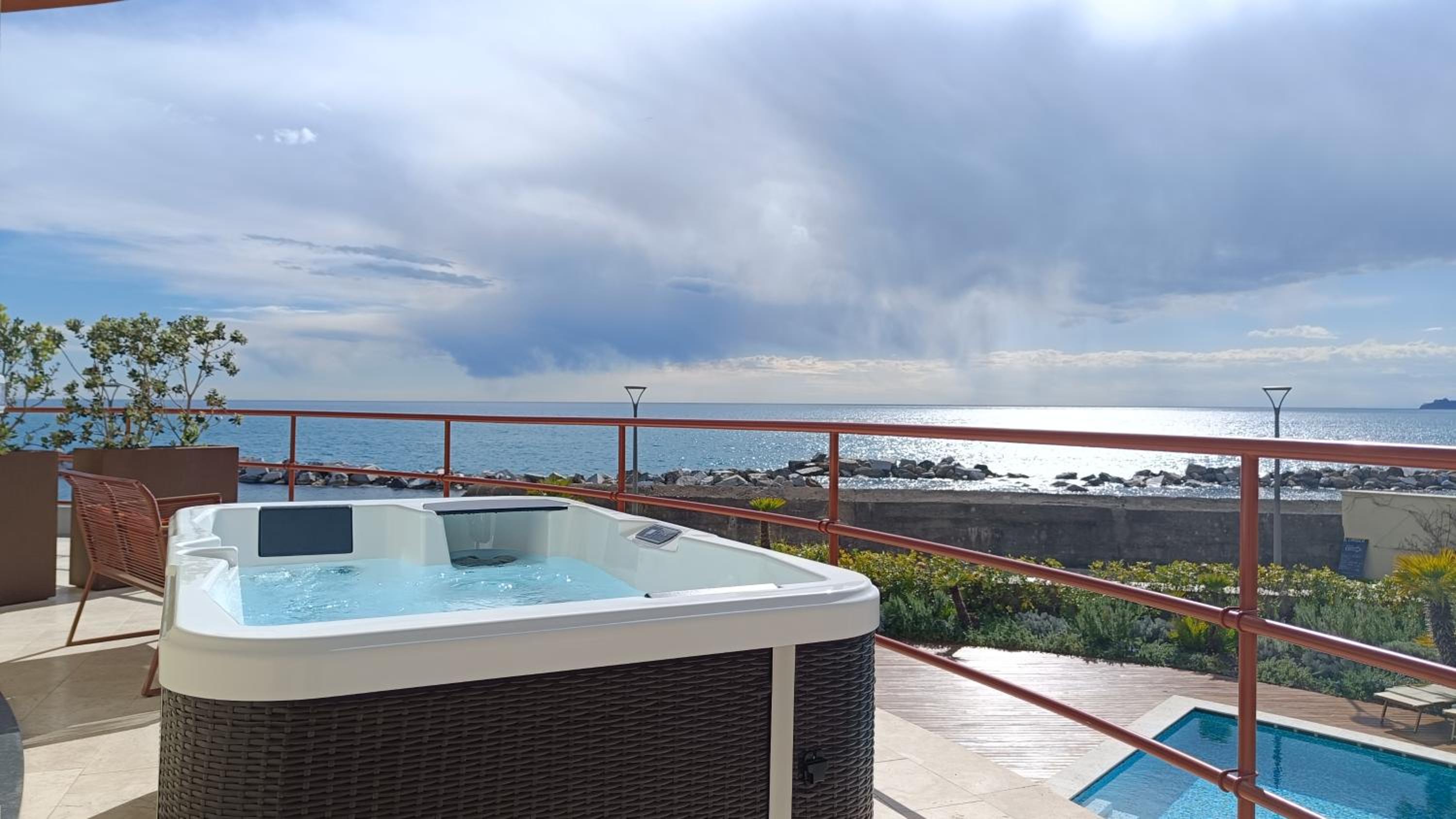 Privilege Portofino Room with Spa Bath - Photo 6