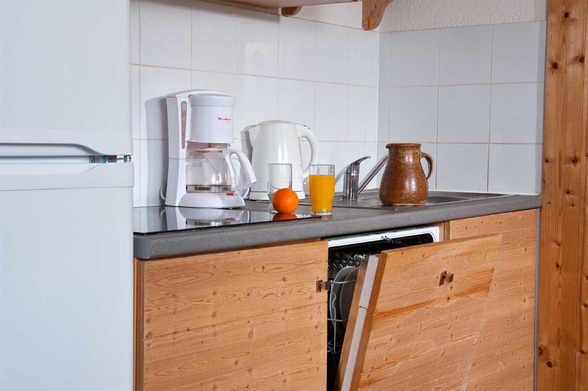 Three-Bedroom Apartment (9 Adults) photo 2