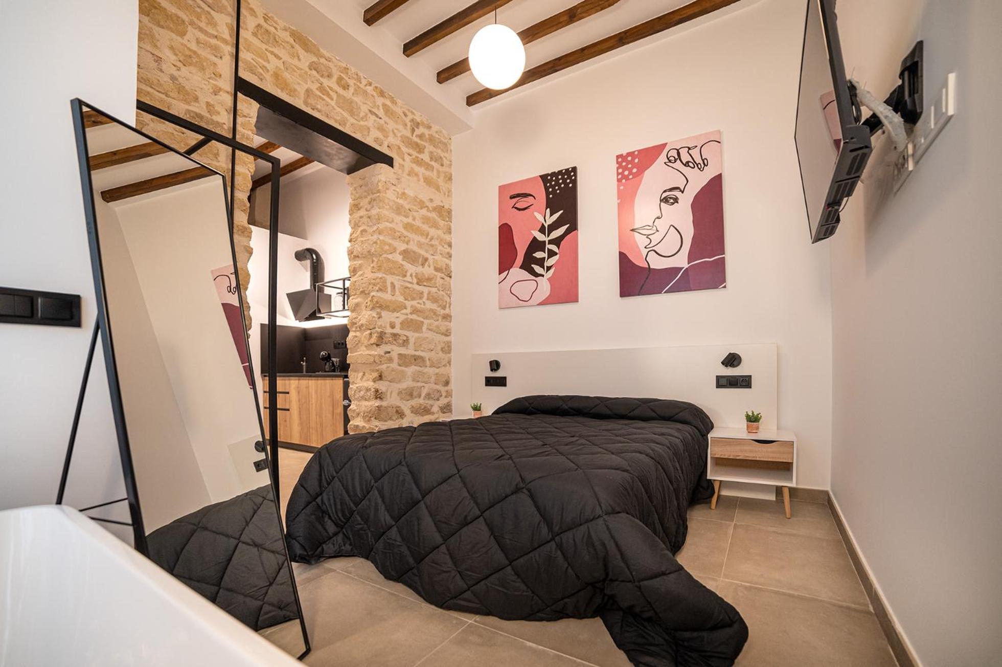 Estudio con Bañera de Hidromasaje