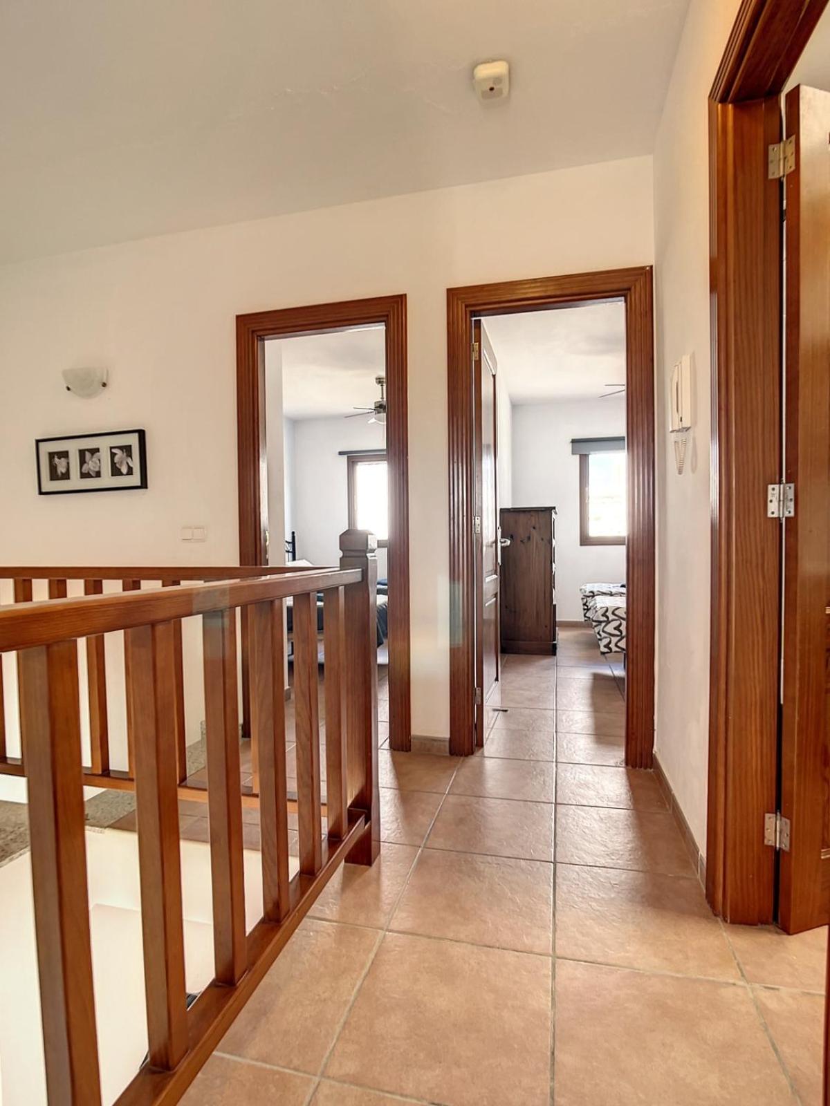 Villa de Tres Habitaciones