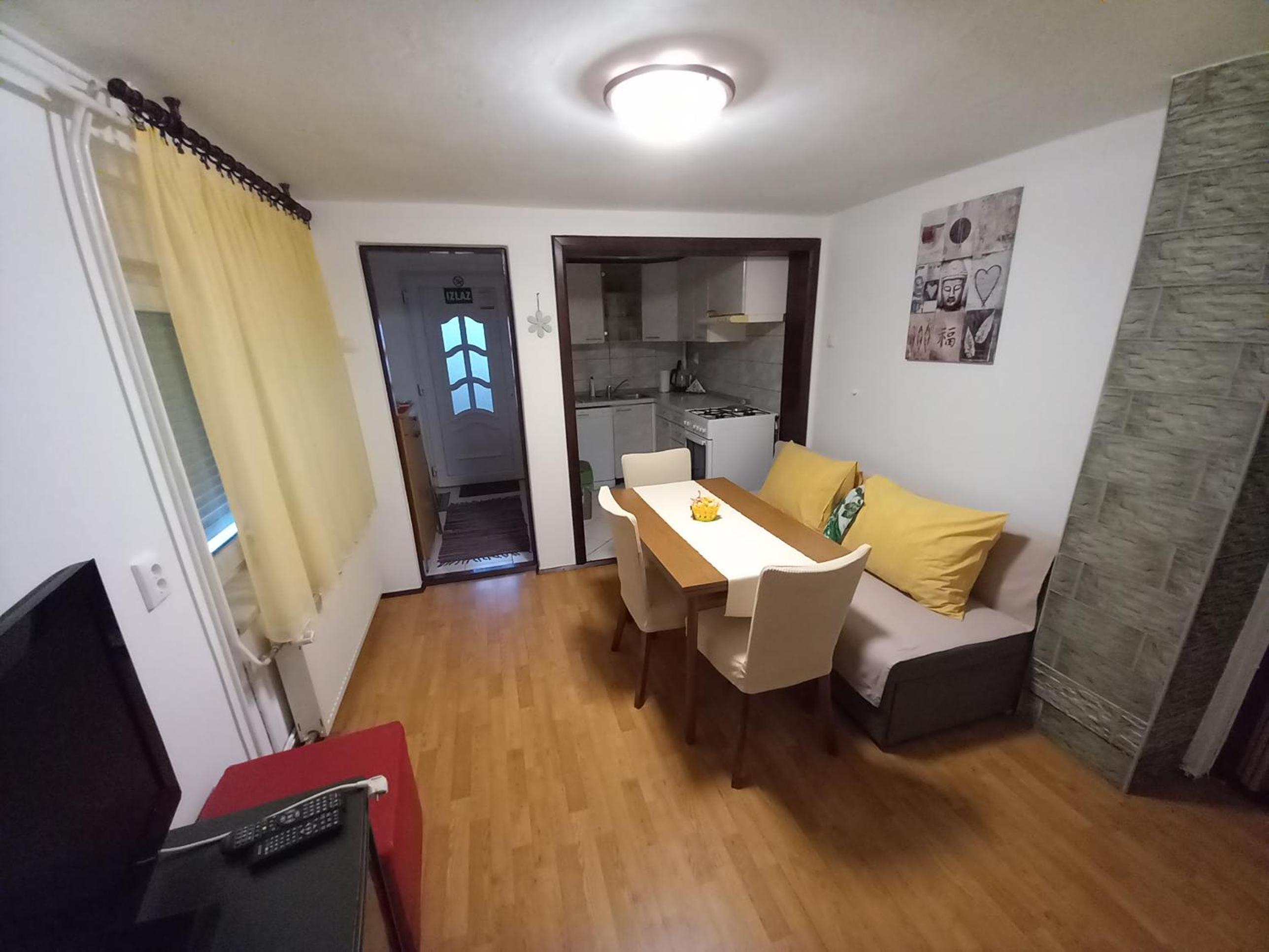 One-Bedroom Apartment - Photo 82