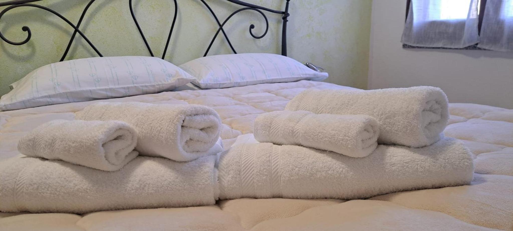 Double Room with Private Bathroom - Photo 55