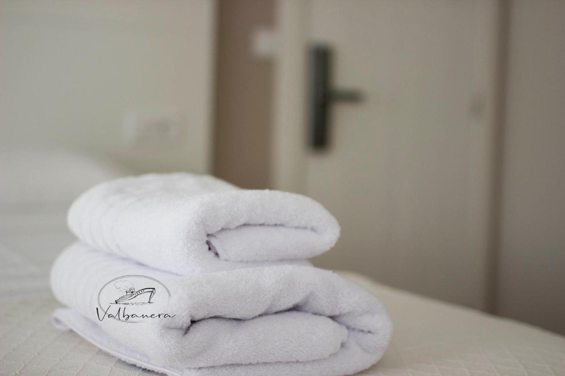 Twin Room with Shower - Photo 6