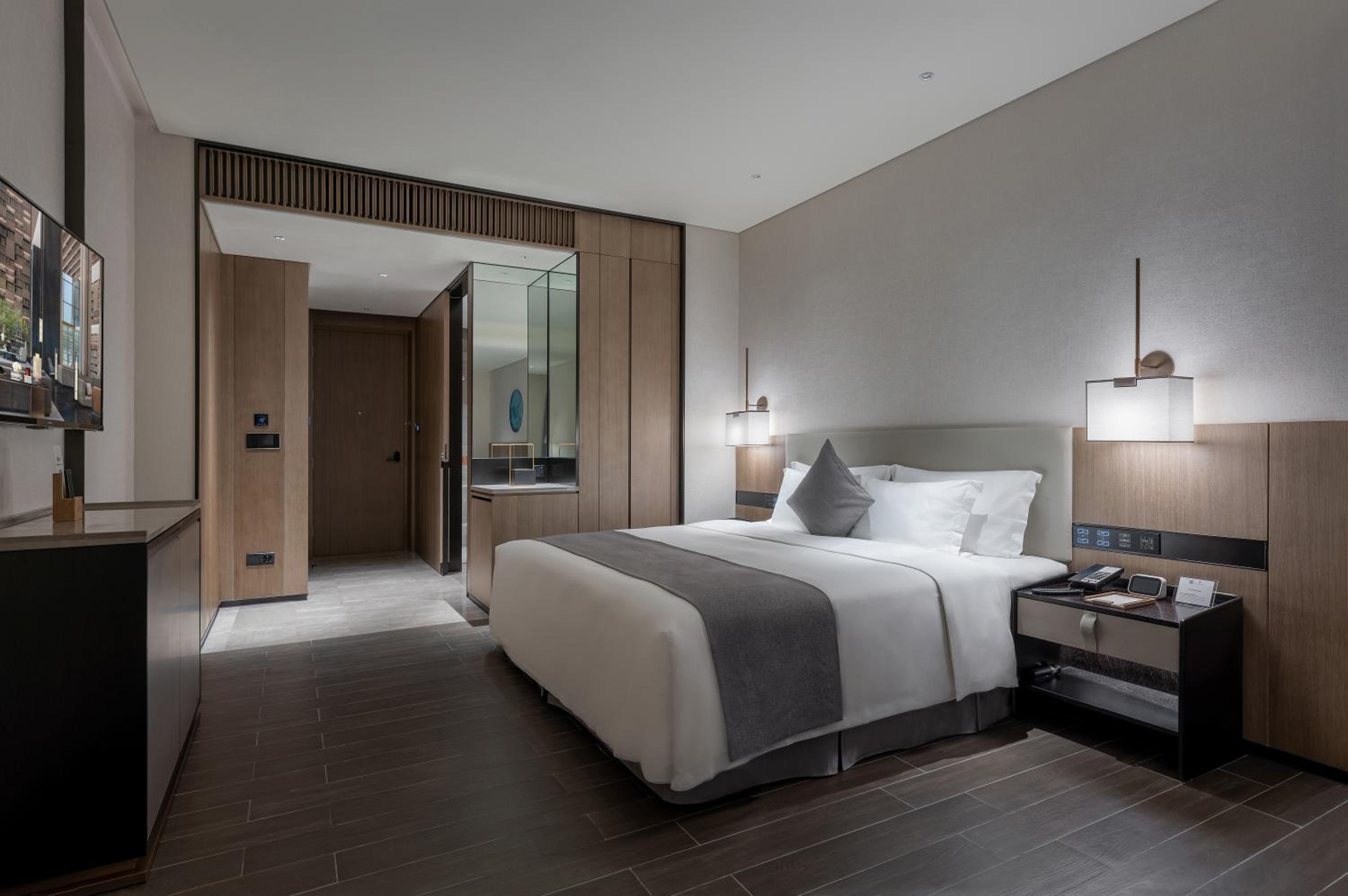 Superior Queen Room